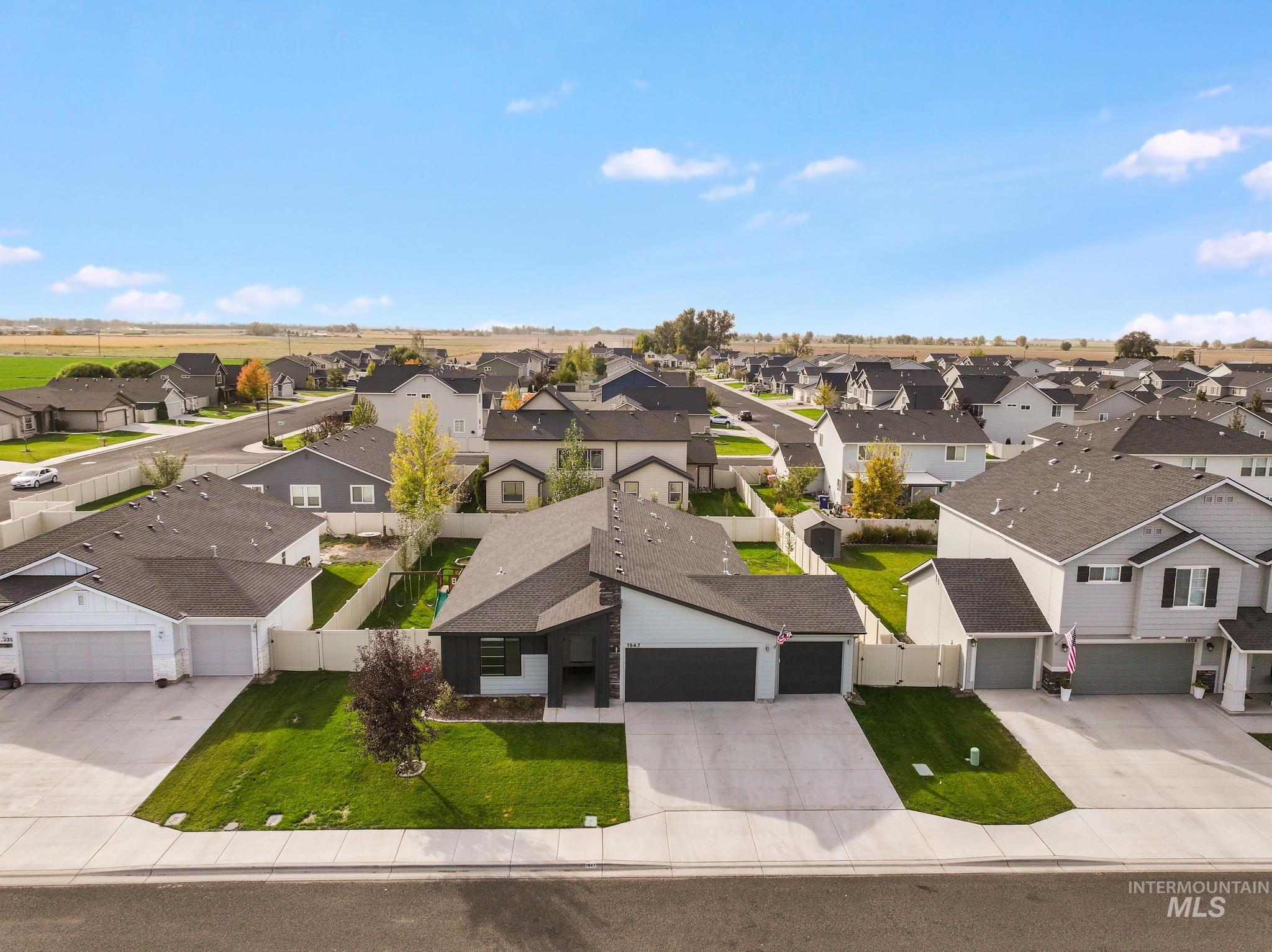 1947 Columbia Dr, Twin Falls, Idaho 83301, 4 Bedrooms, 2 Bathrooms, Residential For Sale, Price $479,000,MLS 99002957