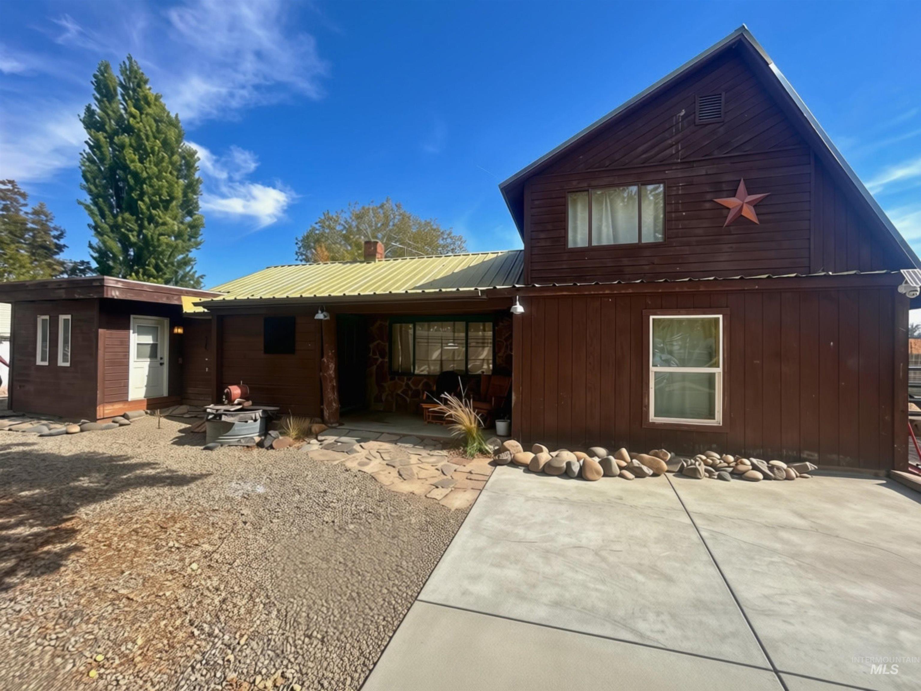 143 S East Blvd, New Plymouth, Idaho 83655, 3 Bedrooms, 1 Bathroom, Residential For Sale, Price $399,000,MLS 99002982