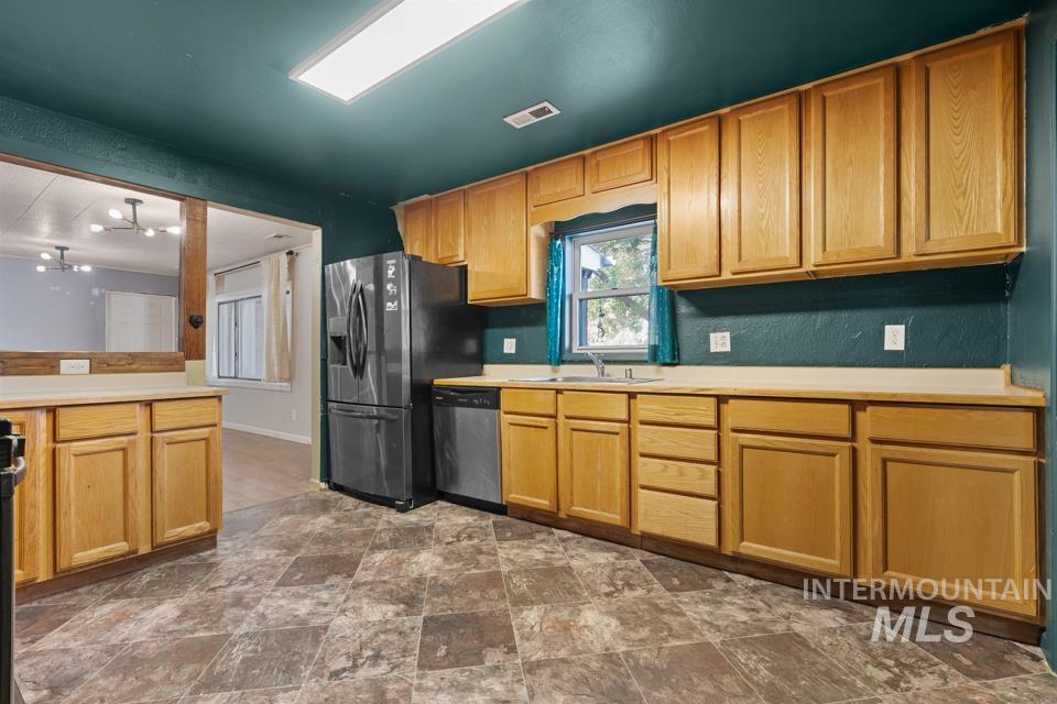 143 S East Blvd, New Plymouth, Idaho 83655, 3 Bedrooms, 1 Bathroom, Residential For Sale, Price $389,900, 99002982