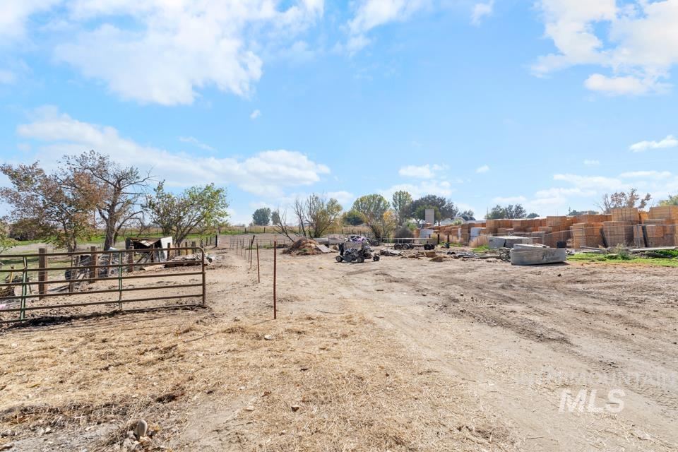 143 S East Blvd, New Plymouth, Idaho 83655, 3 Bedrooms, 1 Bathroom, Residential For Sale, Price $389,900, 99002982
