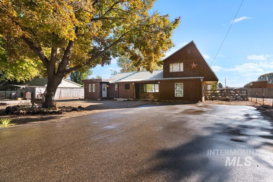143 S East Blvd, New Plymouth, Idaho 83655, 3 Bedrooms, 1 Bathroom, Residential For Sale, Price $389,900, 99002982