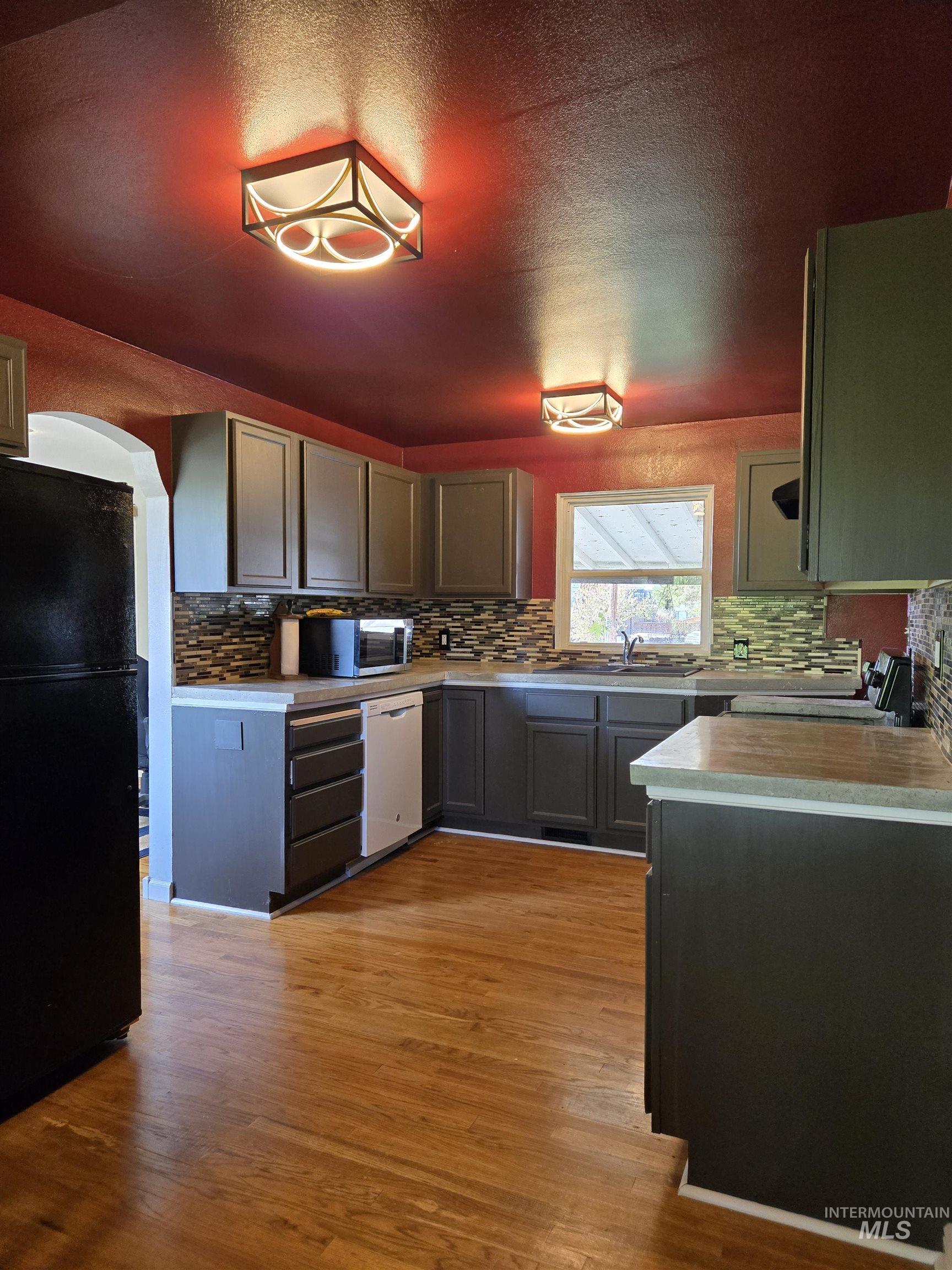801 Hughes Dr, Payette, Idaho 83661, 3 Bedrooms, 2 Bathrooms, Residential For Sale, Price $375,000,MLS 99002983