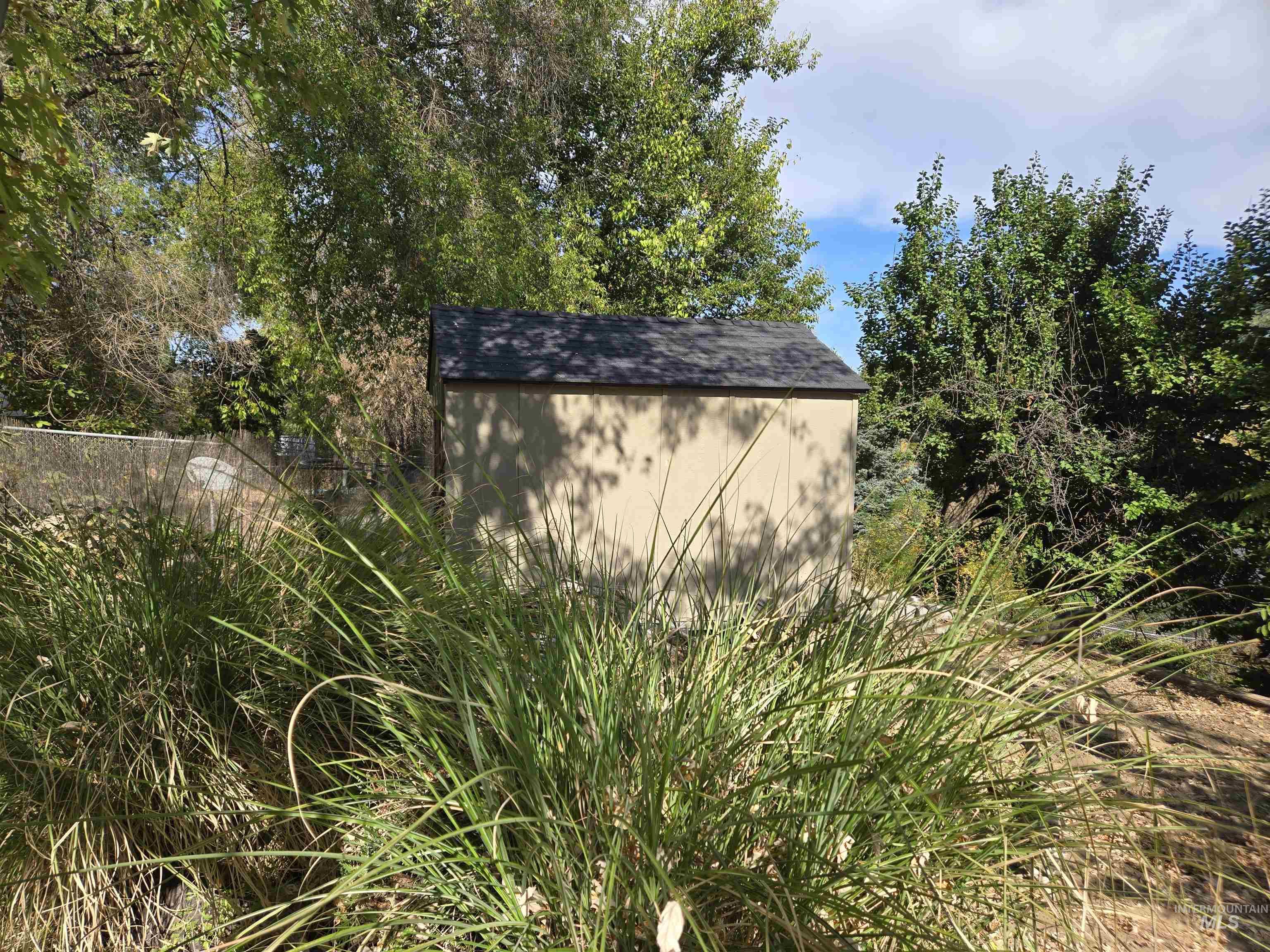 801 Hughes Dr, Payette, Idaho 83661, 3 Bedrooms, 2 Bathrooms, Residential For Sale, Price $375,000,MLS 99002983