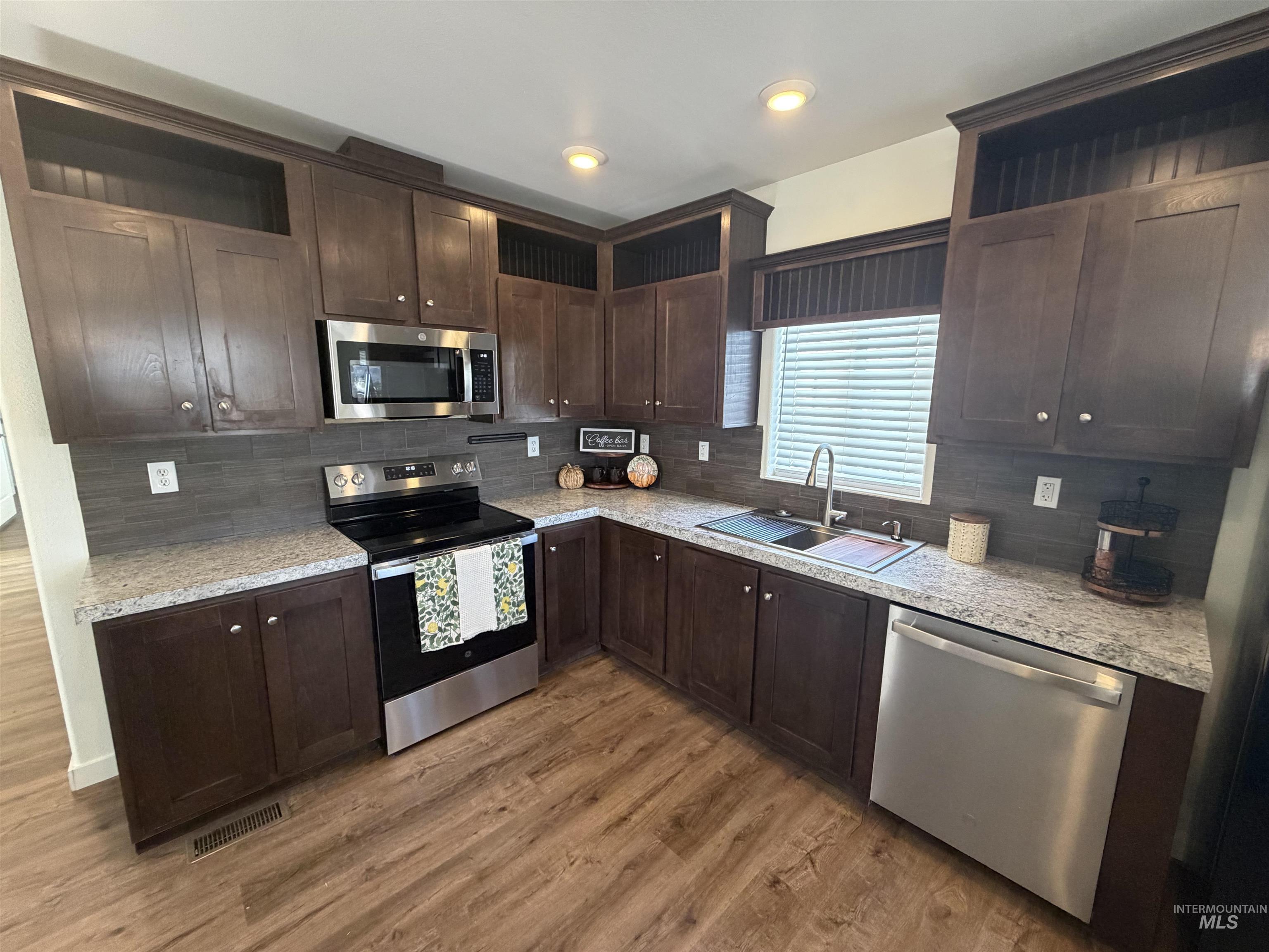 611 N Timathy Rd, Boise, Idaho 83713, 3 Bedrooms, 2 Bathrooms, Residential For Sale, Price $149,900,MLS 99002986