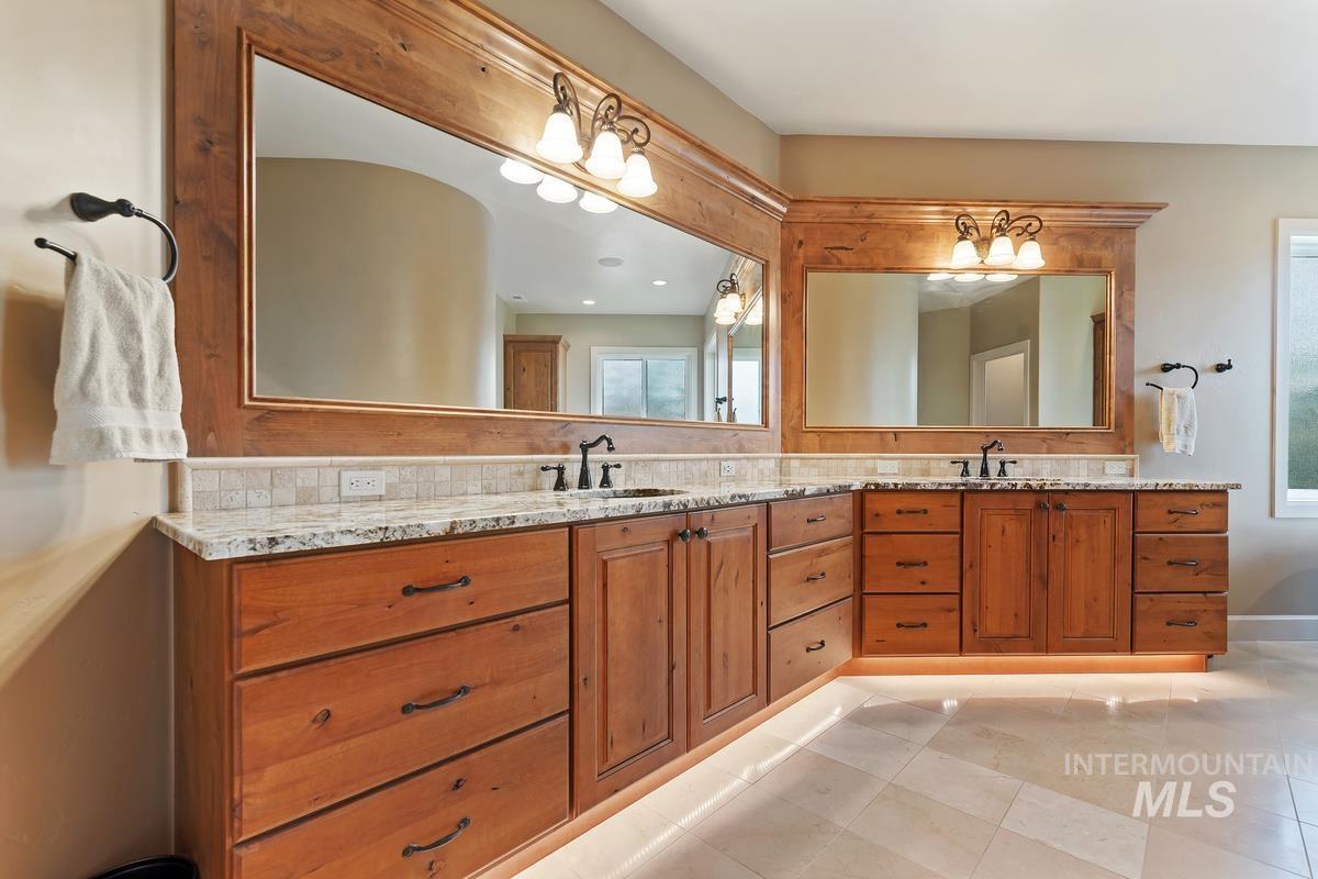 5340 S Black Cat Rd., Meridian, Idaho 83642, 3 Bedrooms, 4.5 Bathrooms, Residential For Sale, Price $2,450,000,MLS 99002989