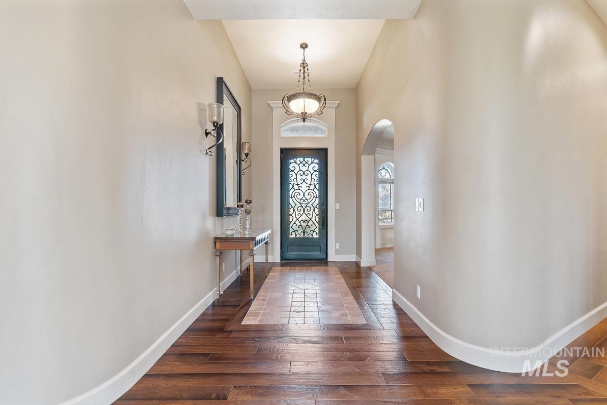 5340 S Black Cat Rd., Meridian, Idaho 83642, 3 Bedrooms, 4.5 Bathrooms, Residential For Sale, Price $2,450,000,MLS 99002989