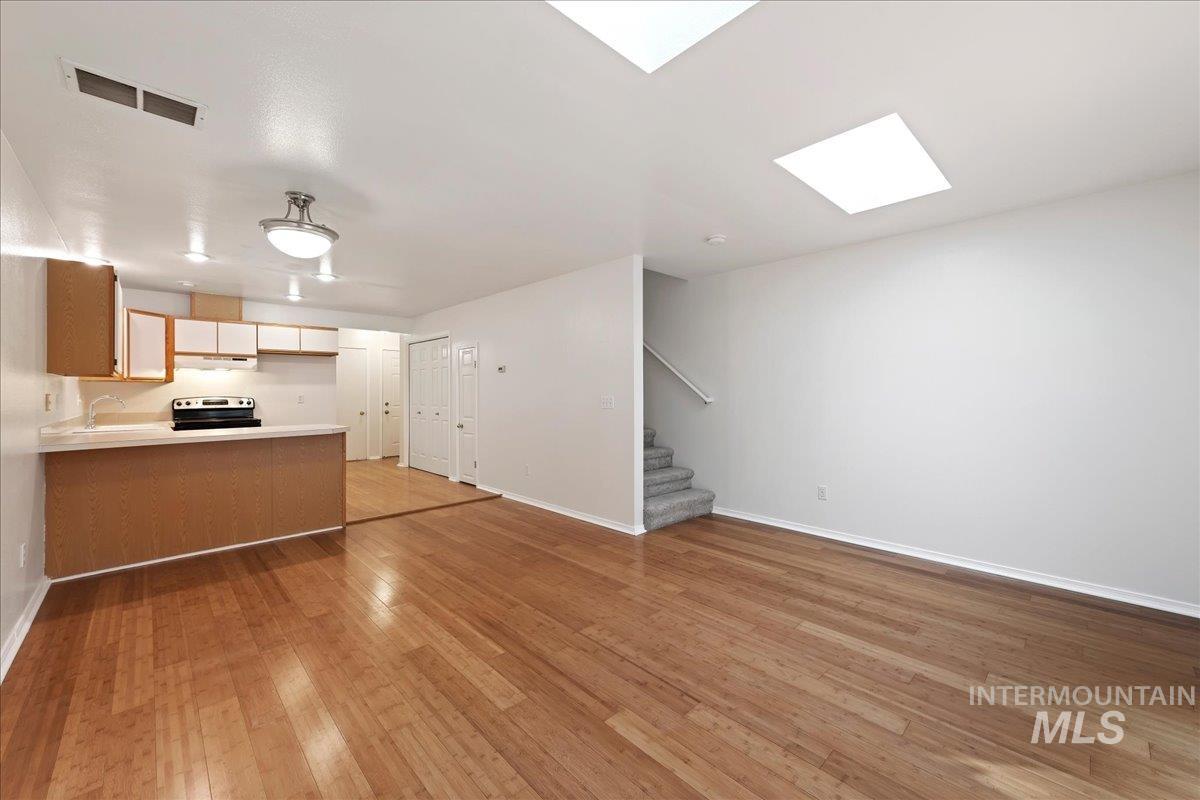3881 W Adobe Court, Boise, Idaho 83705, 2 Bedrooms, 1.5 Bathrooms, Residential For Sale, Price $329,900,MLS 99002990