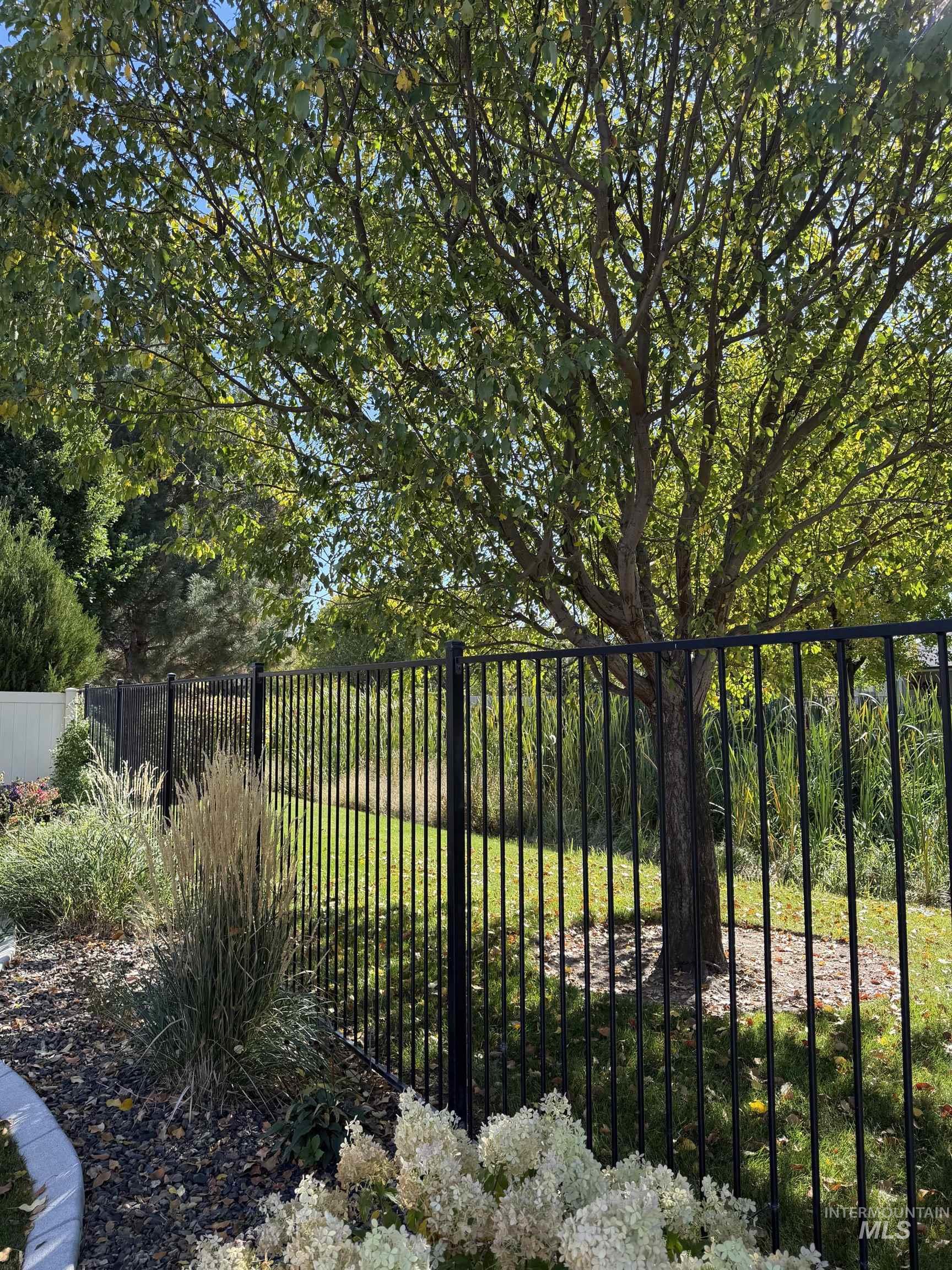 2943 E Idavada Ct, Nampa, Idaho 83686, 3 Bedrooms, 2 Bathrooms, Residential For Sale, Price $420,000,MLS 99002993