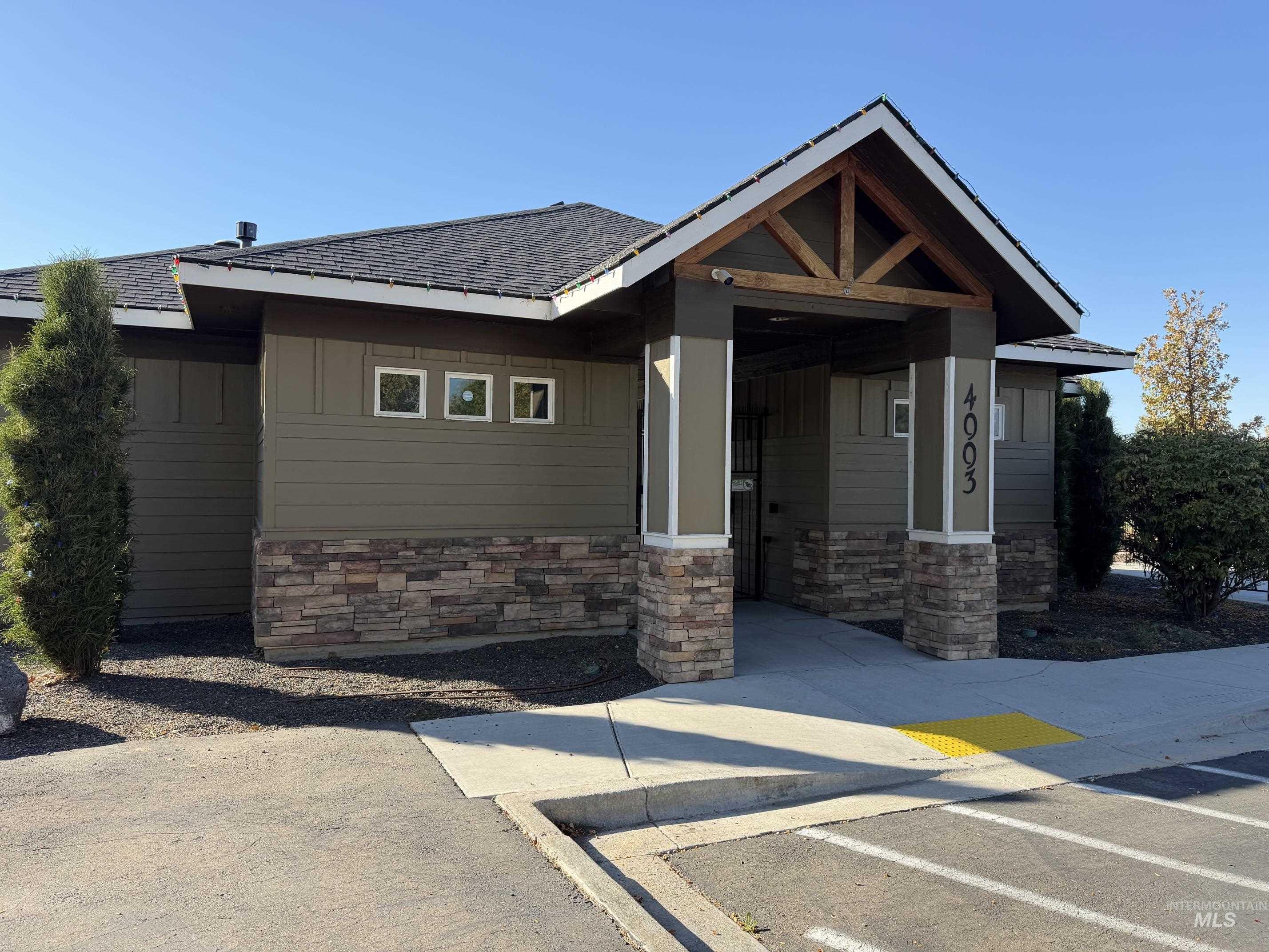 2943 E Idavada Ct, Nampa, Idaho 83686, 3 Bedrooms, 2 Bathrooms, Residential For Sale, Price $420,000,MLS 99002993