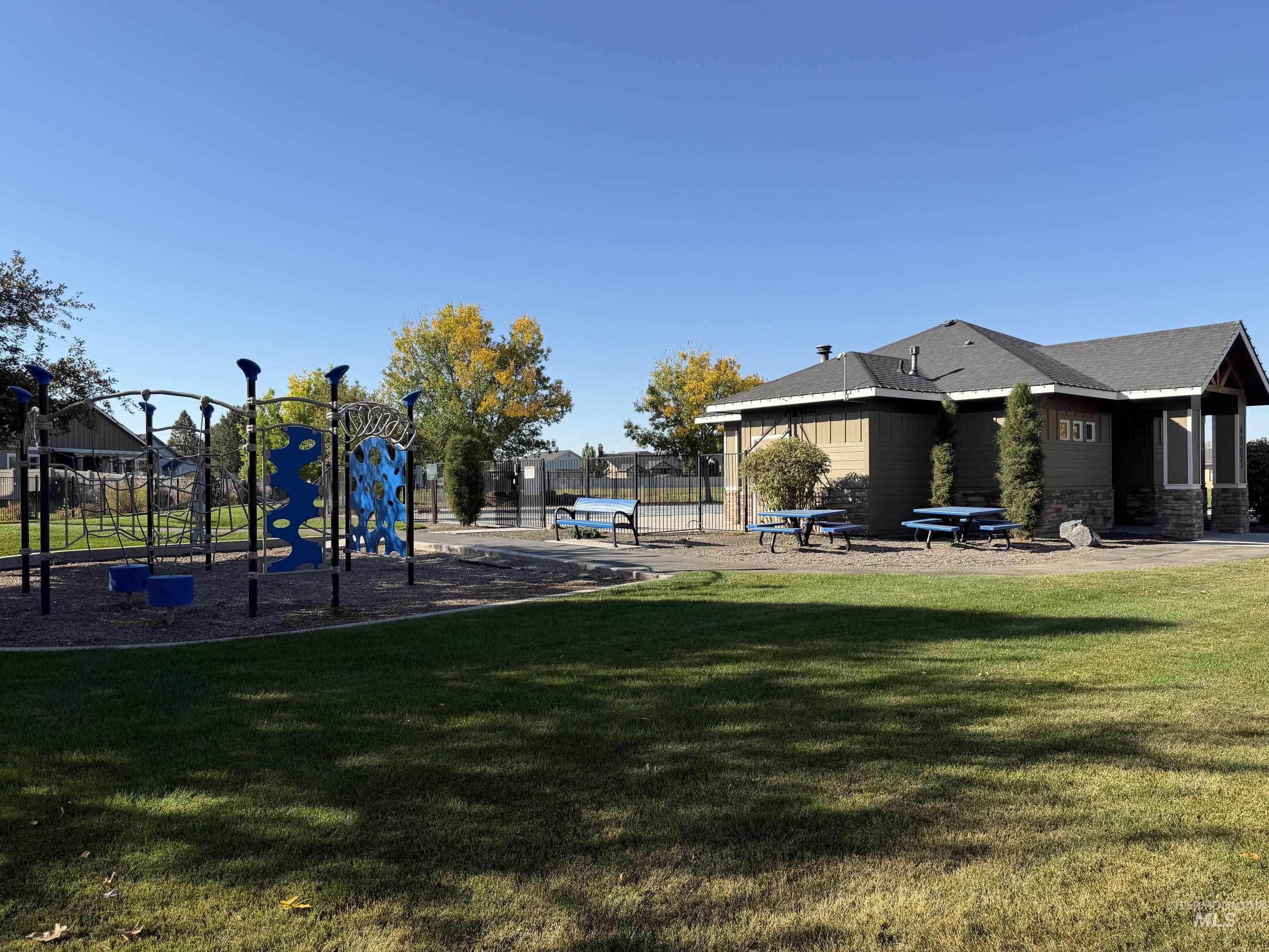 2943 E Idavada Ct, Nampa, Idaho 83686, 3 Bedrooms, 2 Bathrooms, Residential For Sale, Price $420,000,MLS 99002993
