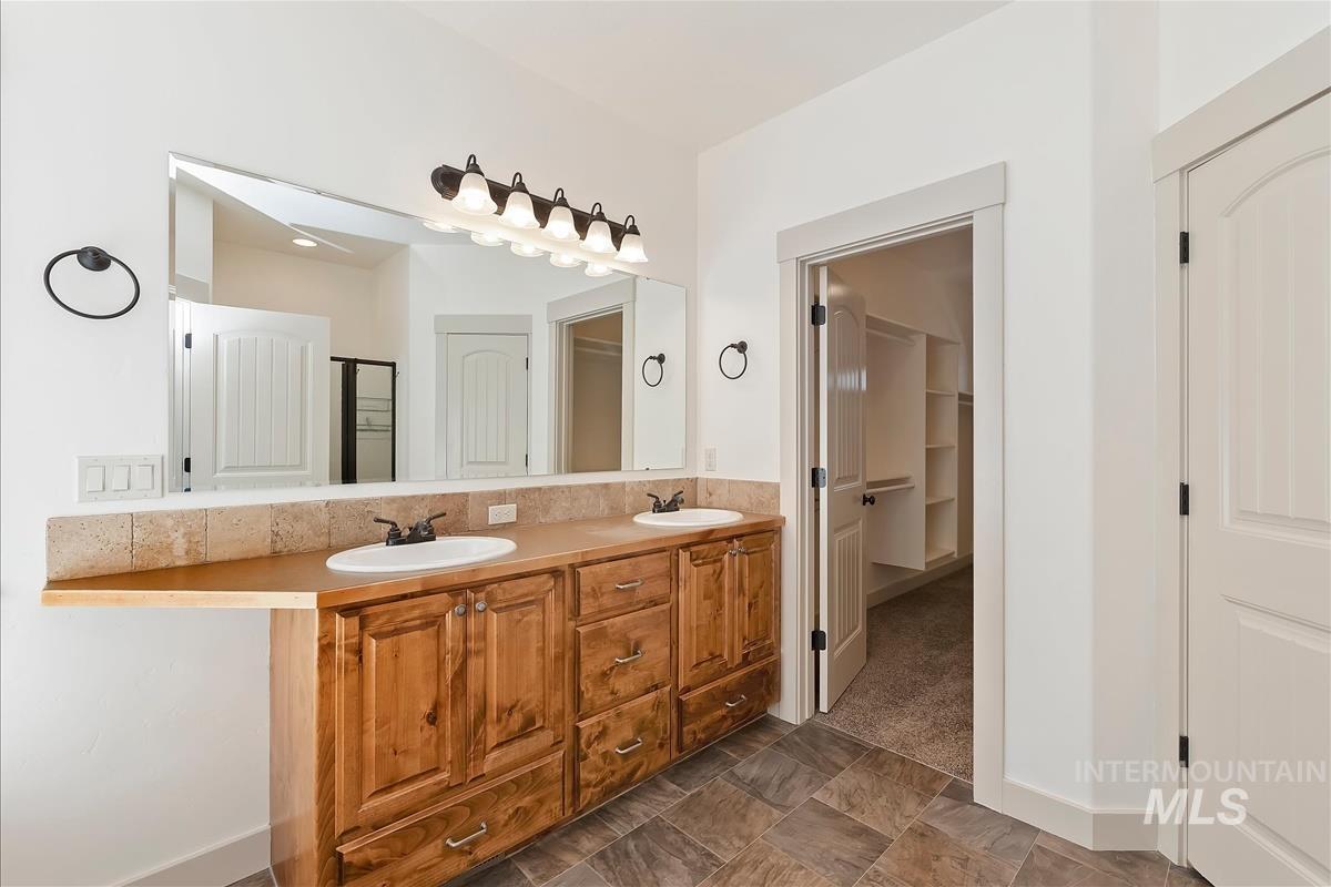 2943 E Idavada Ct, Nampa, Idaho 83686, 3 Bedrooms, 2 Bathrooms, Residential For Sale, Price $420,000, 99002993