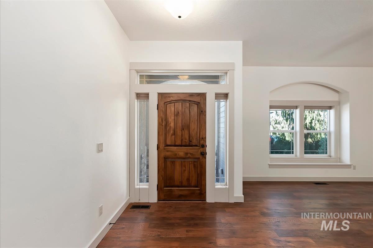 2943 E Idavada Ct, Nampa, Idaho 83686, 3 Bedrooms, 2 Bathrooms, Residential For Sale, Price $420,000, 99002993