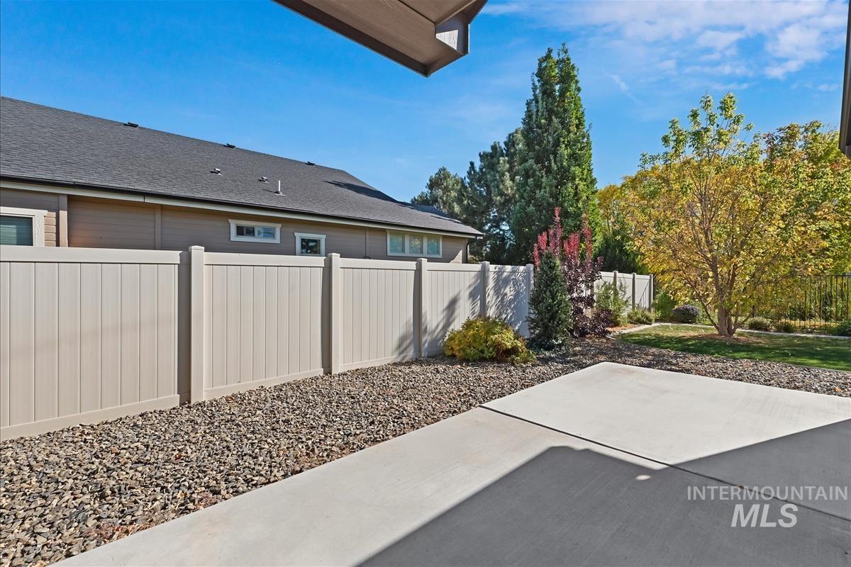 2943 E Idavada Ct, Nampa, Idaho 83686, 3 Bedrooms, 2 Bathrooms, Residential For Sale, Price $420,000, 99002993