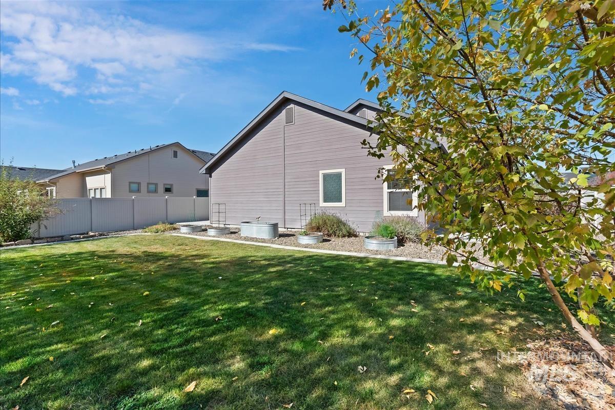 2943 E Idavada Ct, Nampa, Idaho 83686, 3 Bedrooms, 2 Bathrooms, Residential For Sale, Price $420,000, 99002993