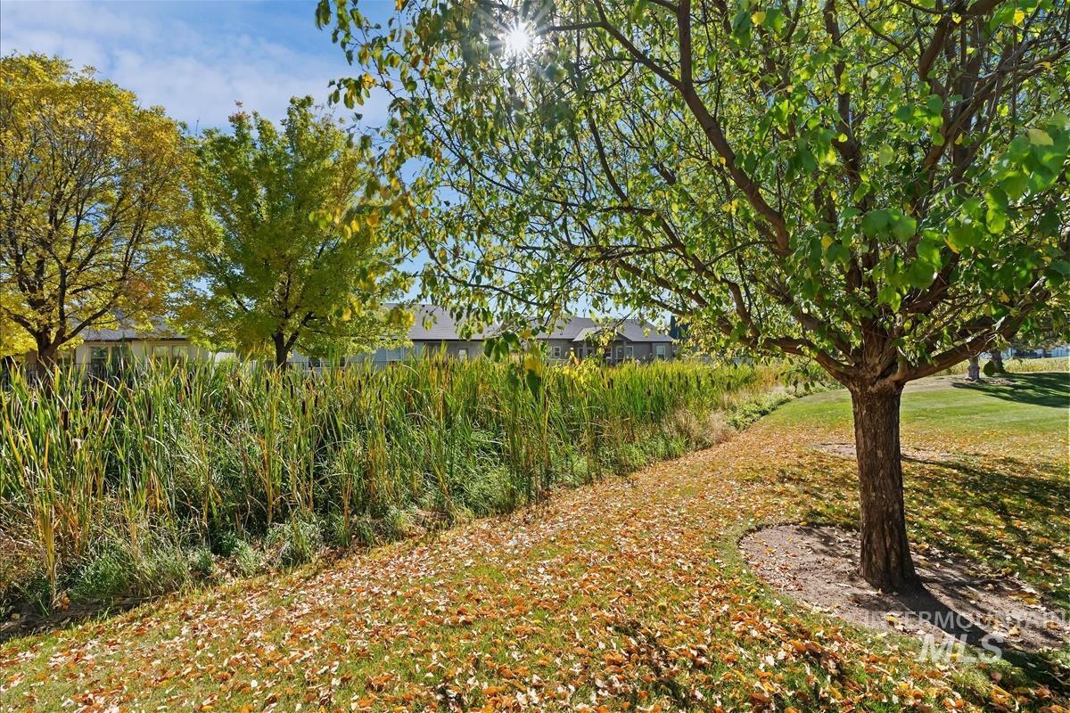 2943 E Idavada Ct, Nampa, Idaho 83686, 3 Bedrooms, 2 Bathrooms, Residential For Sale, Price $420,000, 99002993