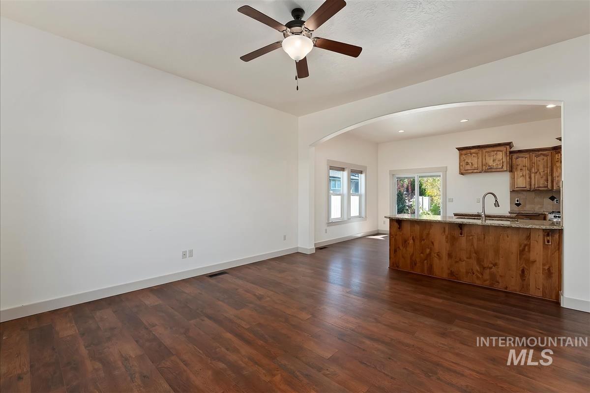 2943 E Idavada Ct, Nampa, Idaho 83686, 3 Bedrooms, 2 Bathrooms, Residential For Sale, Price $420,000, 99002993