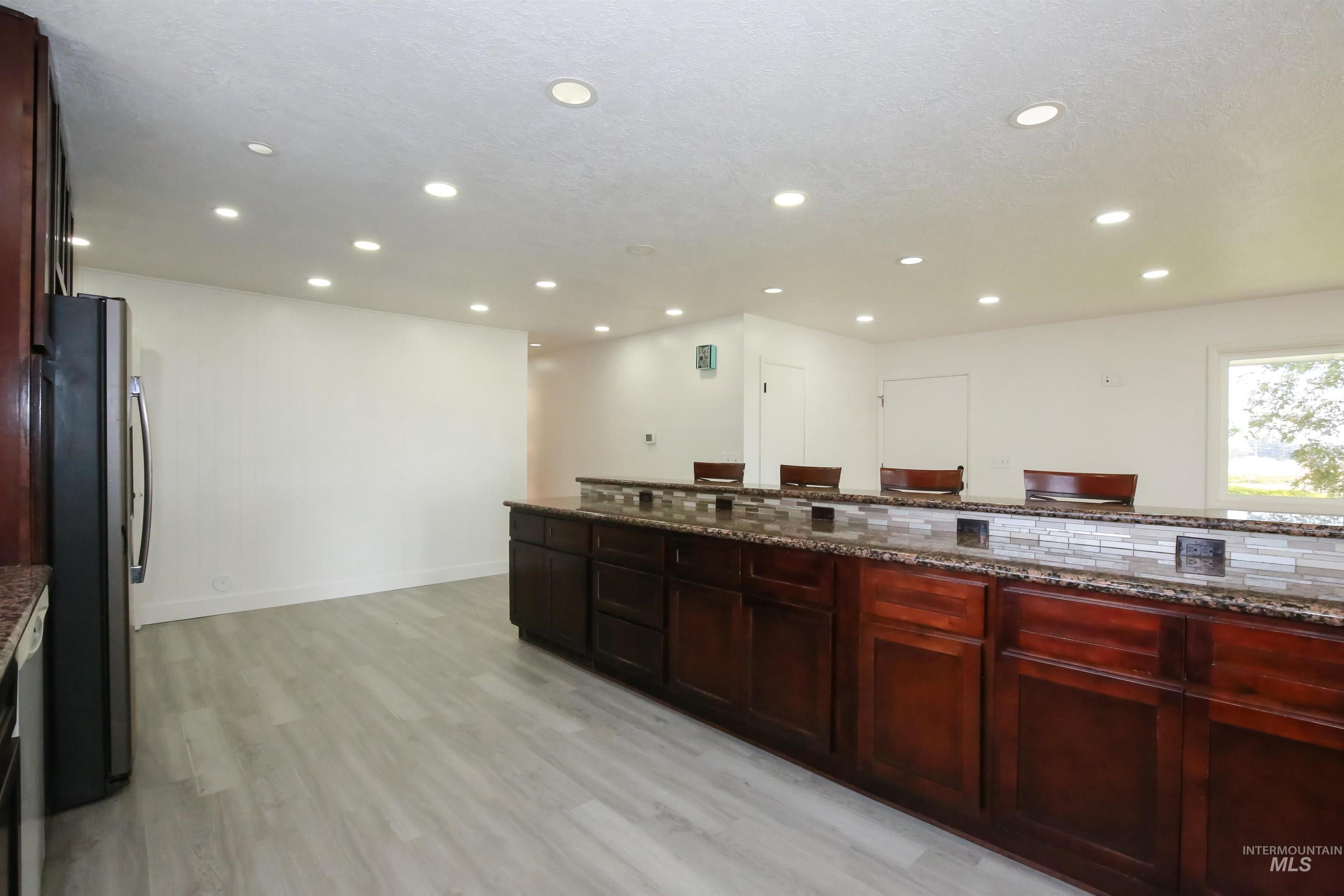 2121 Alameda Drive, Ontario, Oregon 97914, 5 Bedrooms, 3 Bathrooms, Residential For Sale, Price $459,900, 99002995