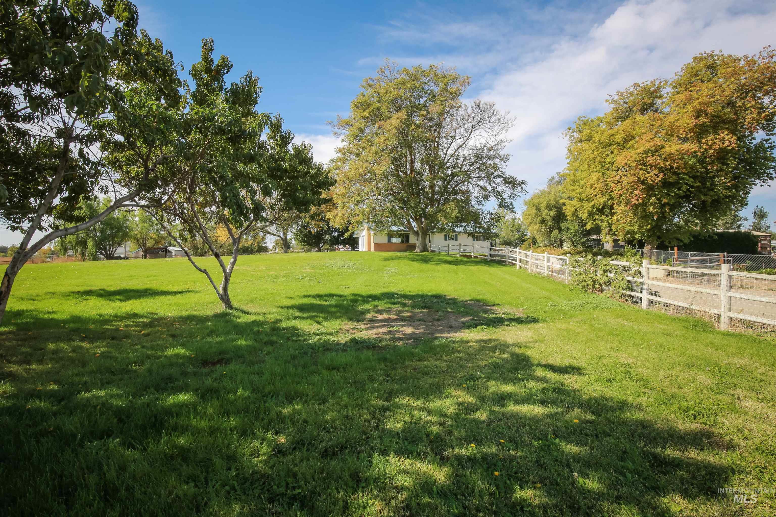 2121 Alameda Drive, Ontario, Oregon 97914, 5 Bedrooms, 3 Bathrooms, Residential For Sale, Price $459,900, 99002995