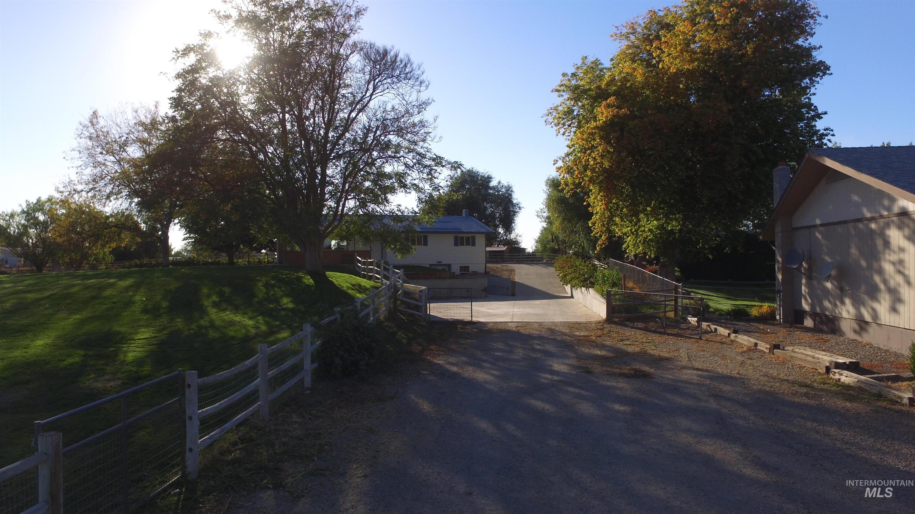2121 Alameda Drive, Ontario, Oregon 97914, 5 Bedrooms, 3 Bathrooms, Residential For Sale, Price $459,900, 99002995