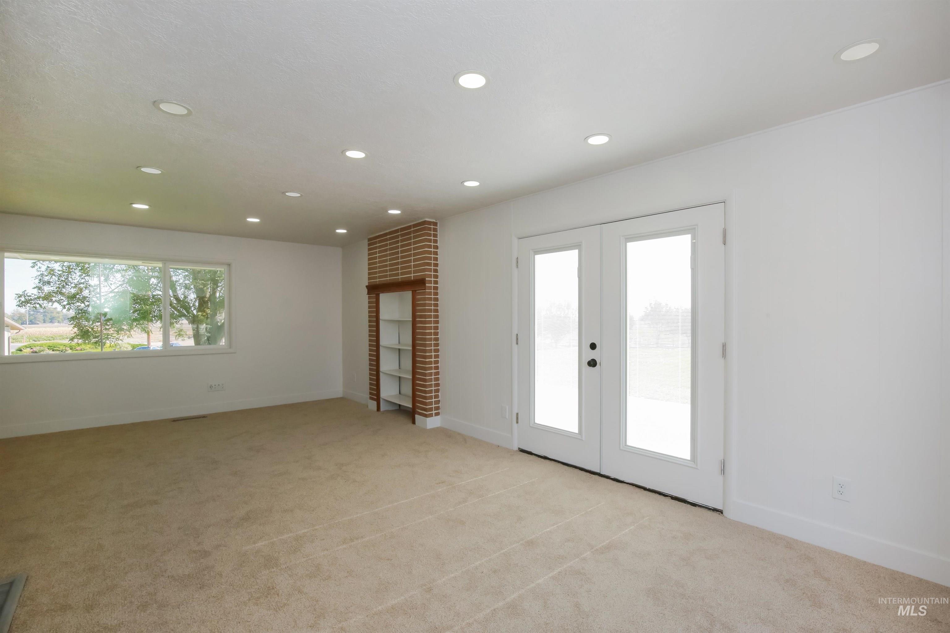 2121 Alameda Drive, Ontario, Oregon 97914, 5 Bedrooms, 3 Bathrooms, Residential For Sale, Price $459,900, 99002995