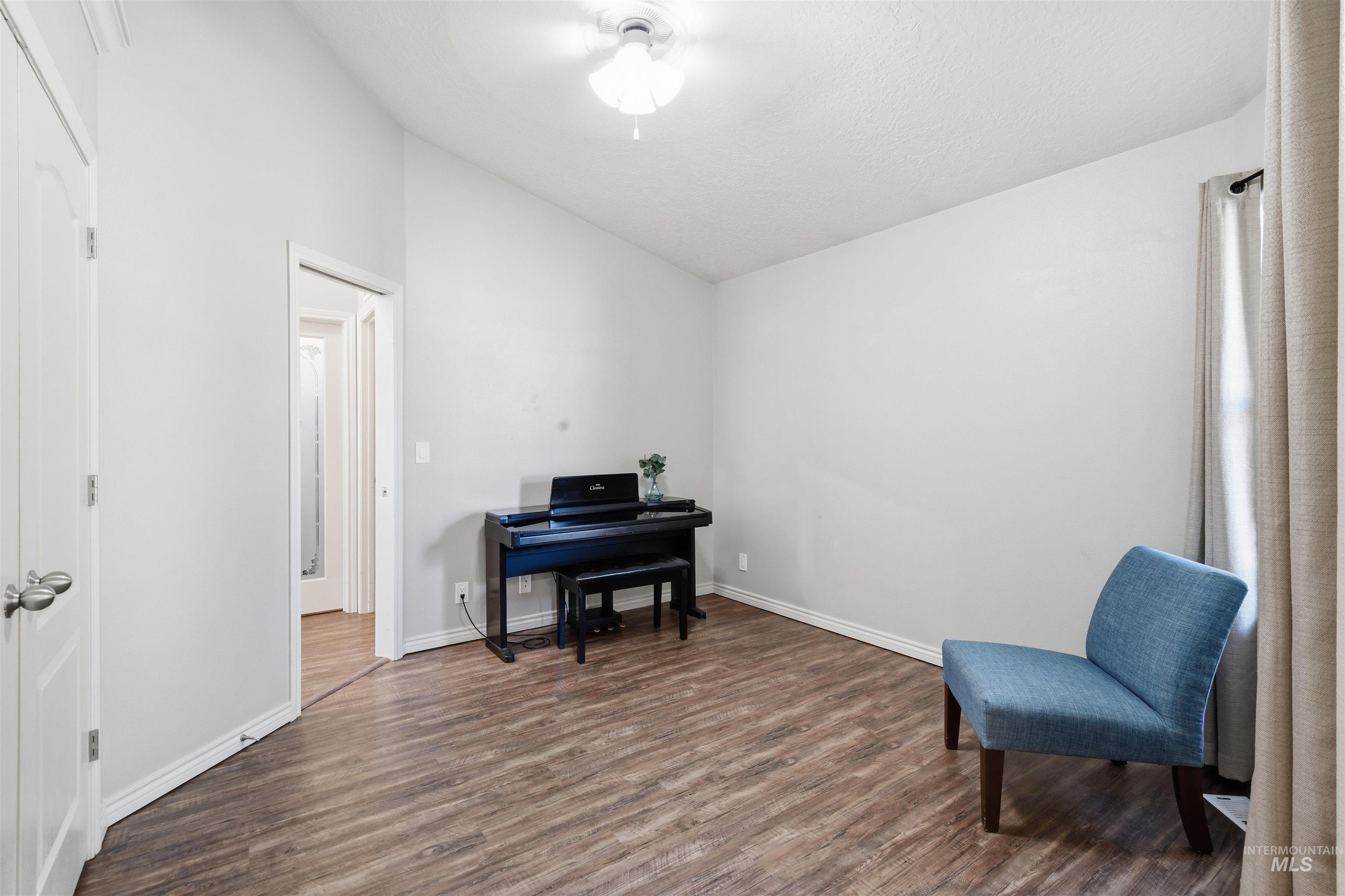 2150 N Eureka Ave, Meridian, Idaho 83646, 3 Bedrooms, 2 Bathrooms, Residential For Sale, Price $459,900,MLS 99002997