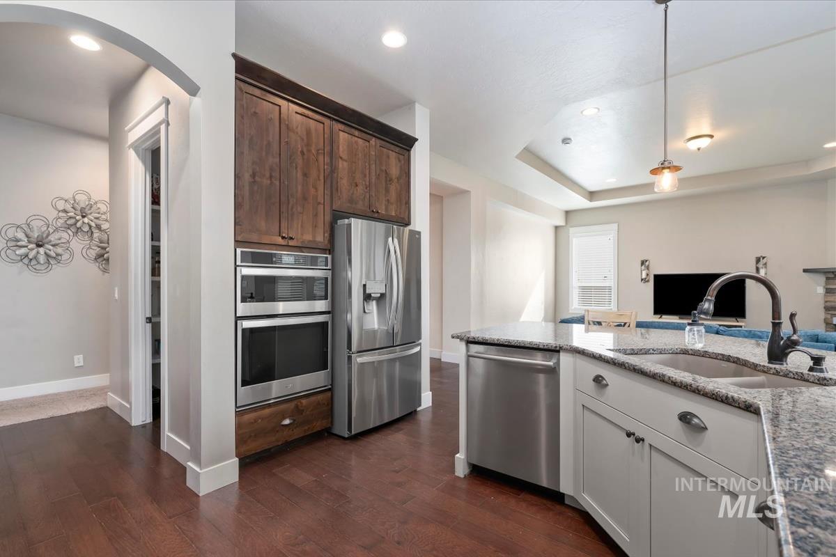 1931 N. Synergy Pl., Eagle, Idaho 83616, 4 Bedrooms, 2.5 Bathrooms, Residential For Sale, Price $949,900,MLS 99002998