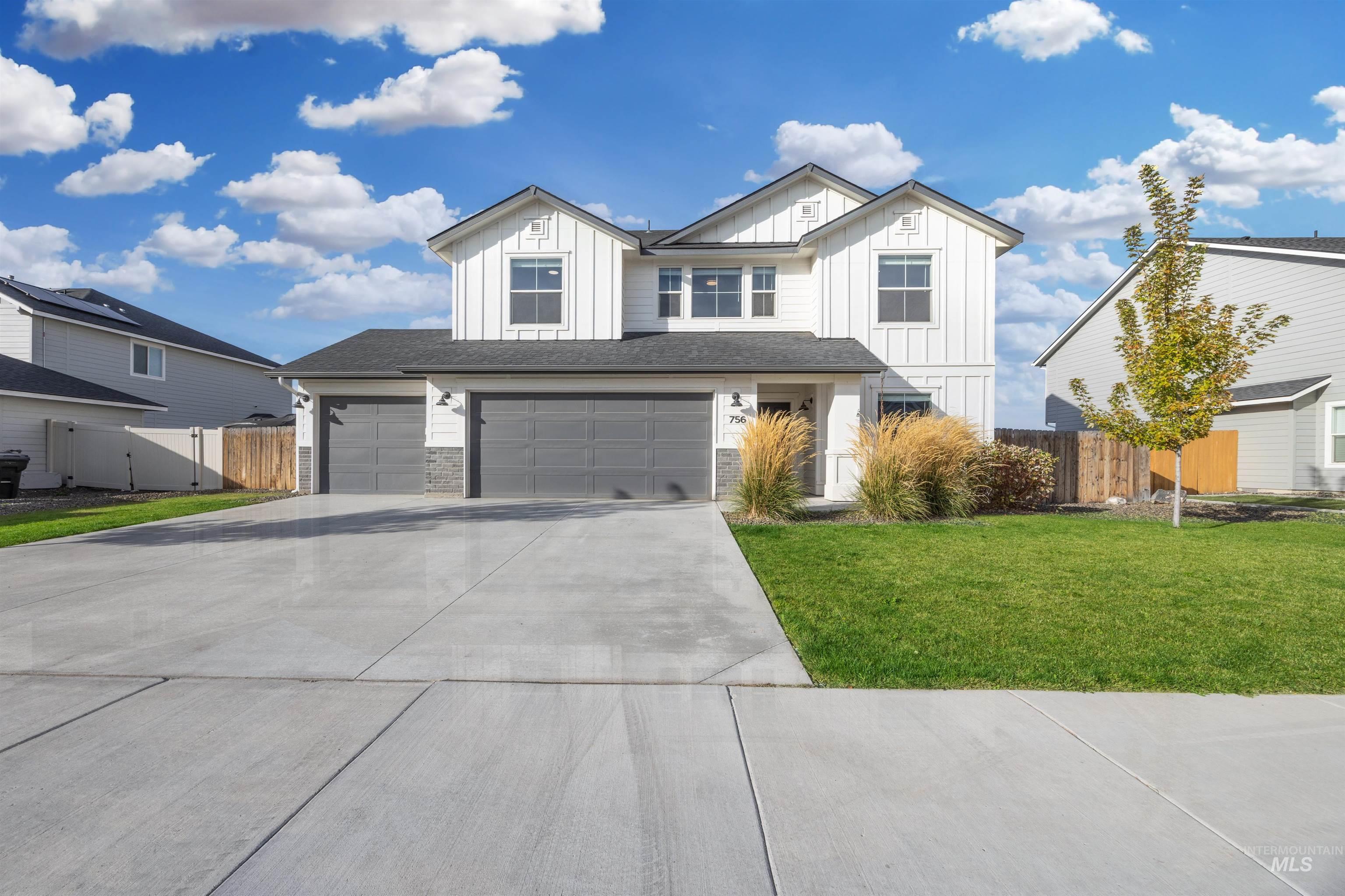 756 W Wolf Willow St., Kuna, Idaho 83634, 5 Bedrooms, 2.5 Bathrooms, Residential For Sale, Price $524,900,MLS 99003007