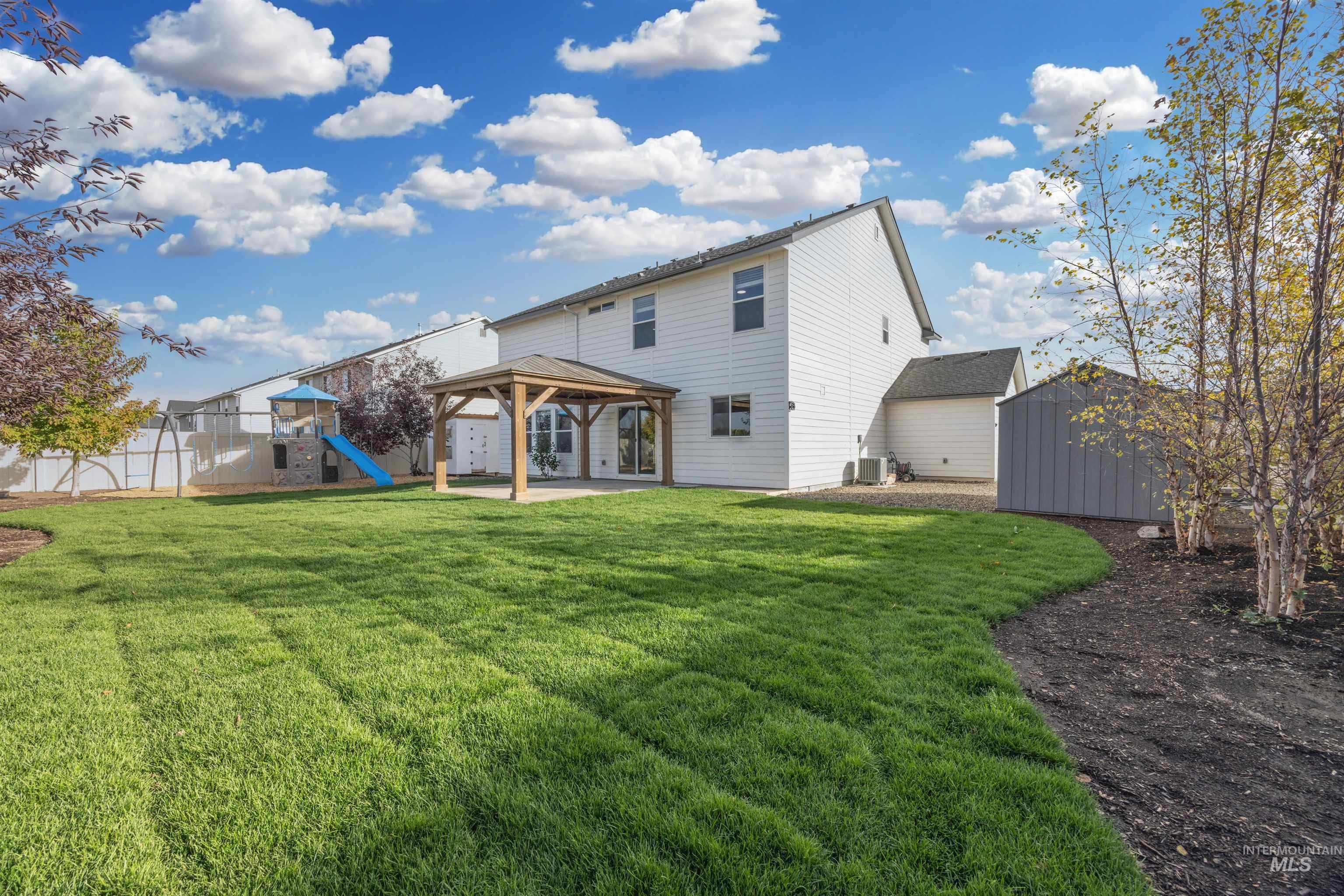 756 W Wolf Willow St., Kuna, Idaho 83634, 5 Bedrooms, 2.5 Bathrooms, Residential For Sale, Price $524,900,MLS 99003007