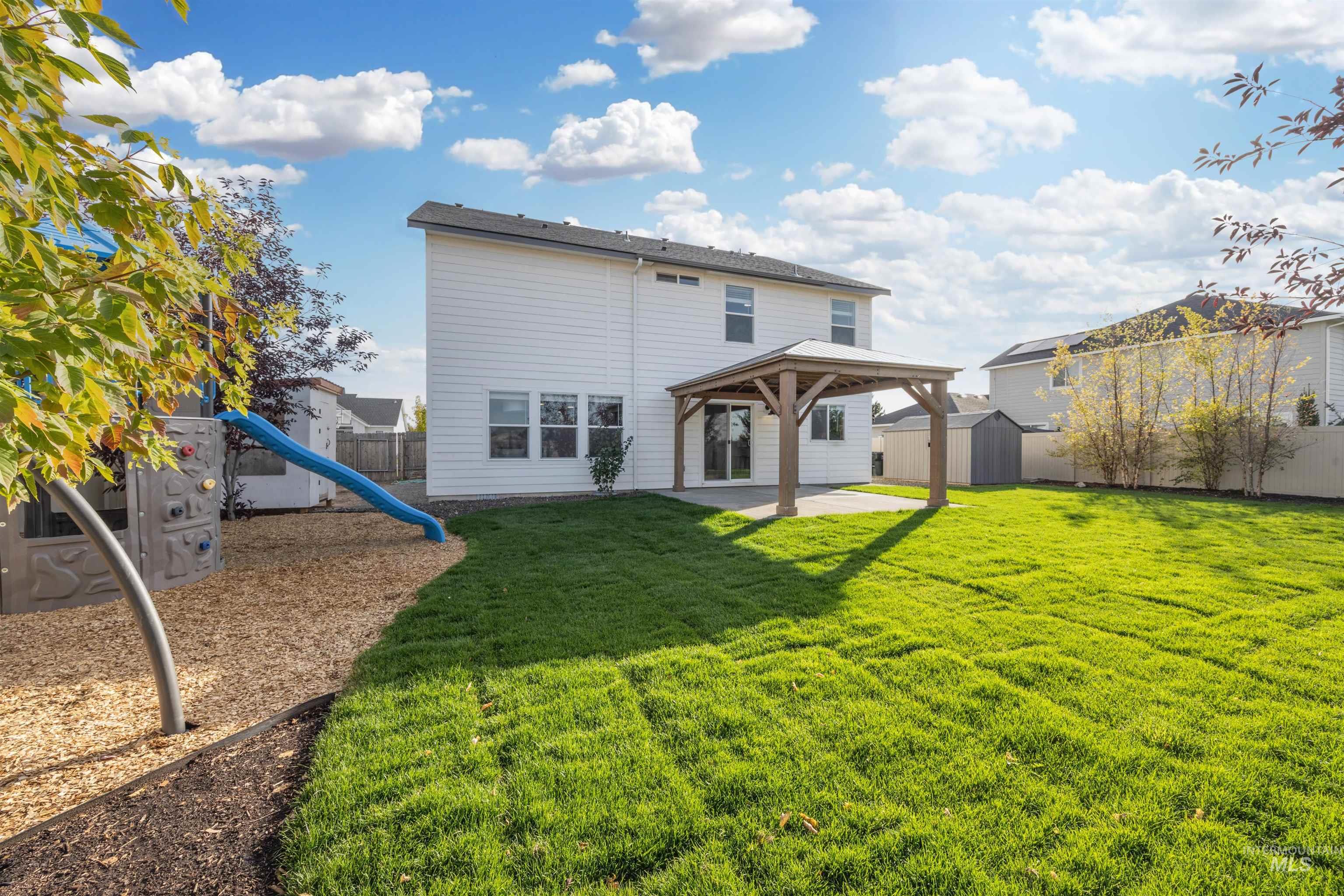 756 W Wolf Willow St., Kuna, Idaho 83634, 5 Bedrooms, 2.5 Bathrooms, Residential For Sale, Price $524,900,MLS 99003007