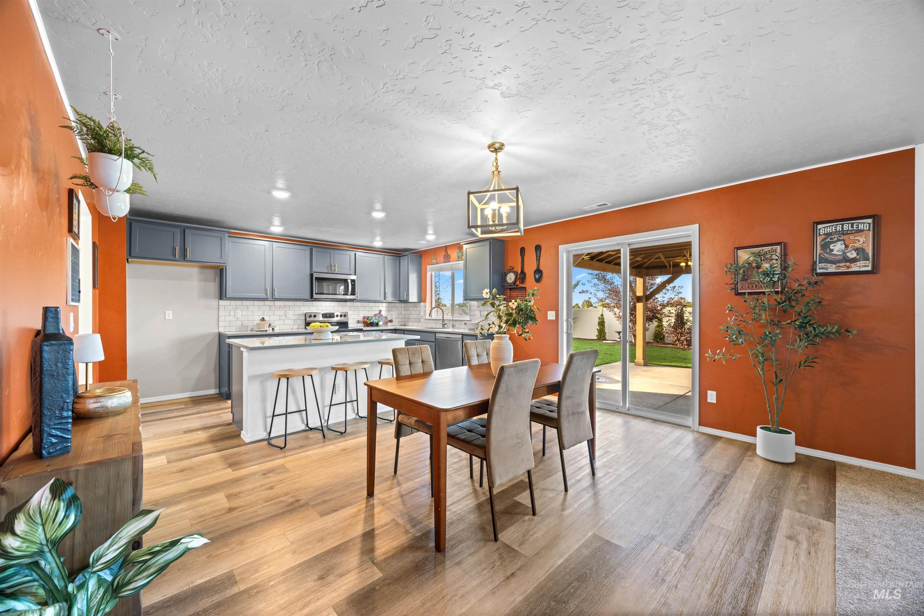 756 W Wolf Willow St., Kuna, Idaho 83634, 5 Bedrooms, 2.5 Bathrooms, Residential For Sale, Price $524,900,MLS 99003007