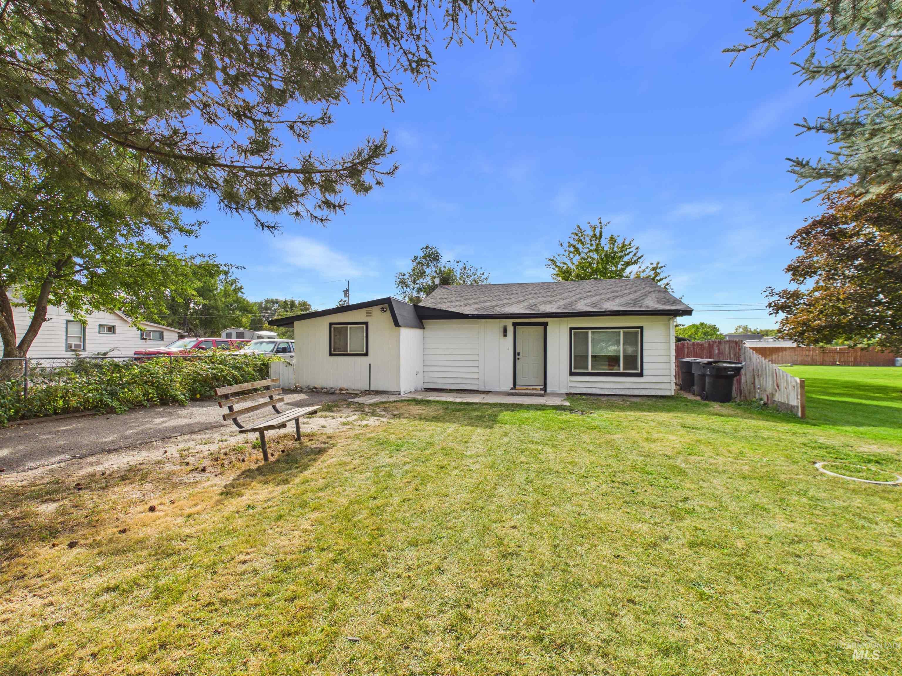 826 Burton, Burley, Idaho 83318, 3 Bedrooms, 2 Bathrooms, Residential For Sale, Price $275,000,MLS 99003010
