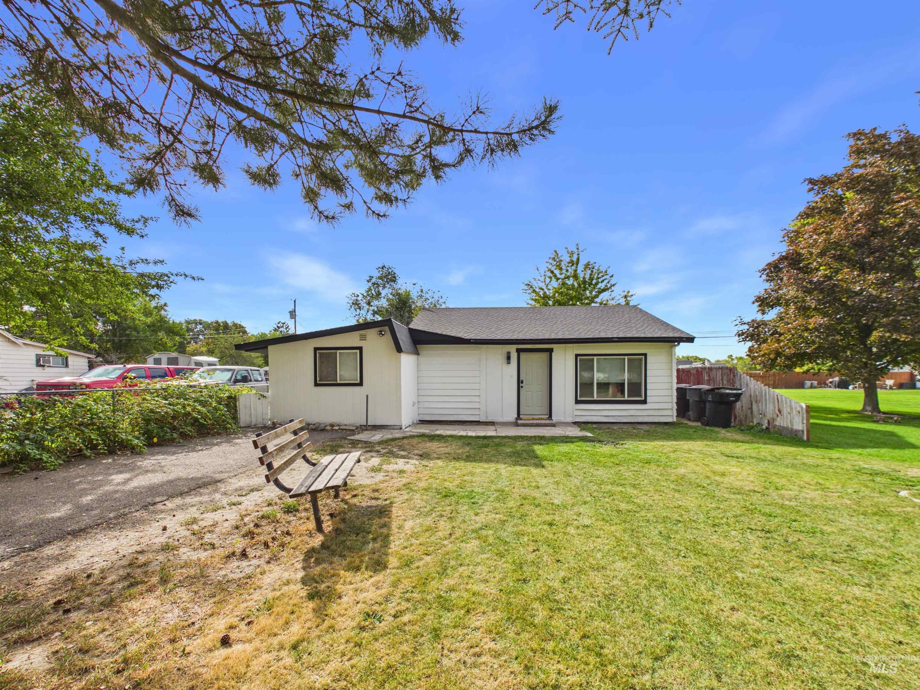 826 Burton, Burley, Idaho 83318, 3 Bedrooms, 2 Bathrooms, Residential For Sale, Price $275,000,MLS 99003010