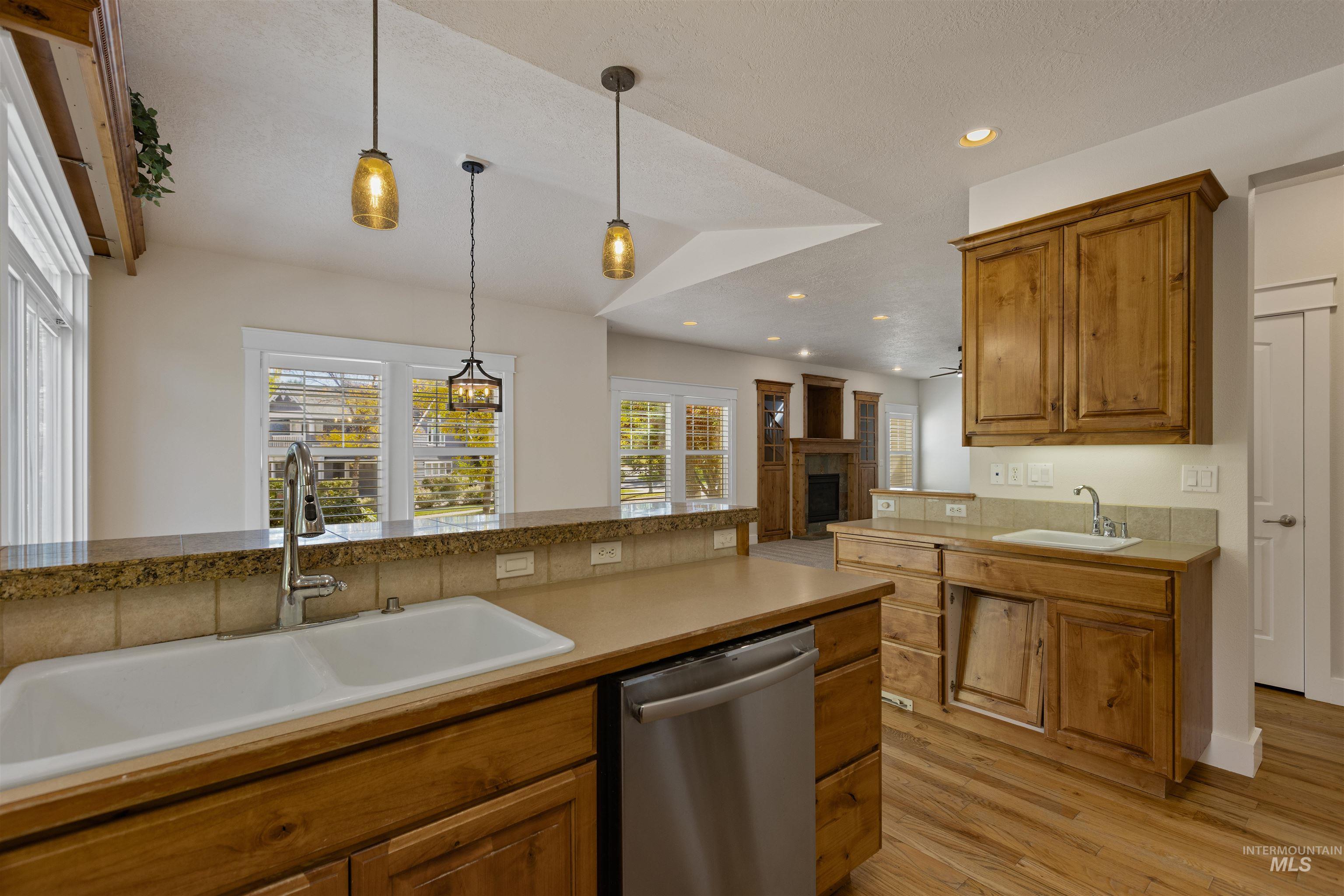 5426 W School Ridge Rd., Boise, Idaho 83714, 4 Bedrooms, 2.5 Bathrooms, Residential For Sale, Price $729,900,MLS 99003016