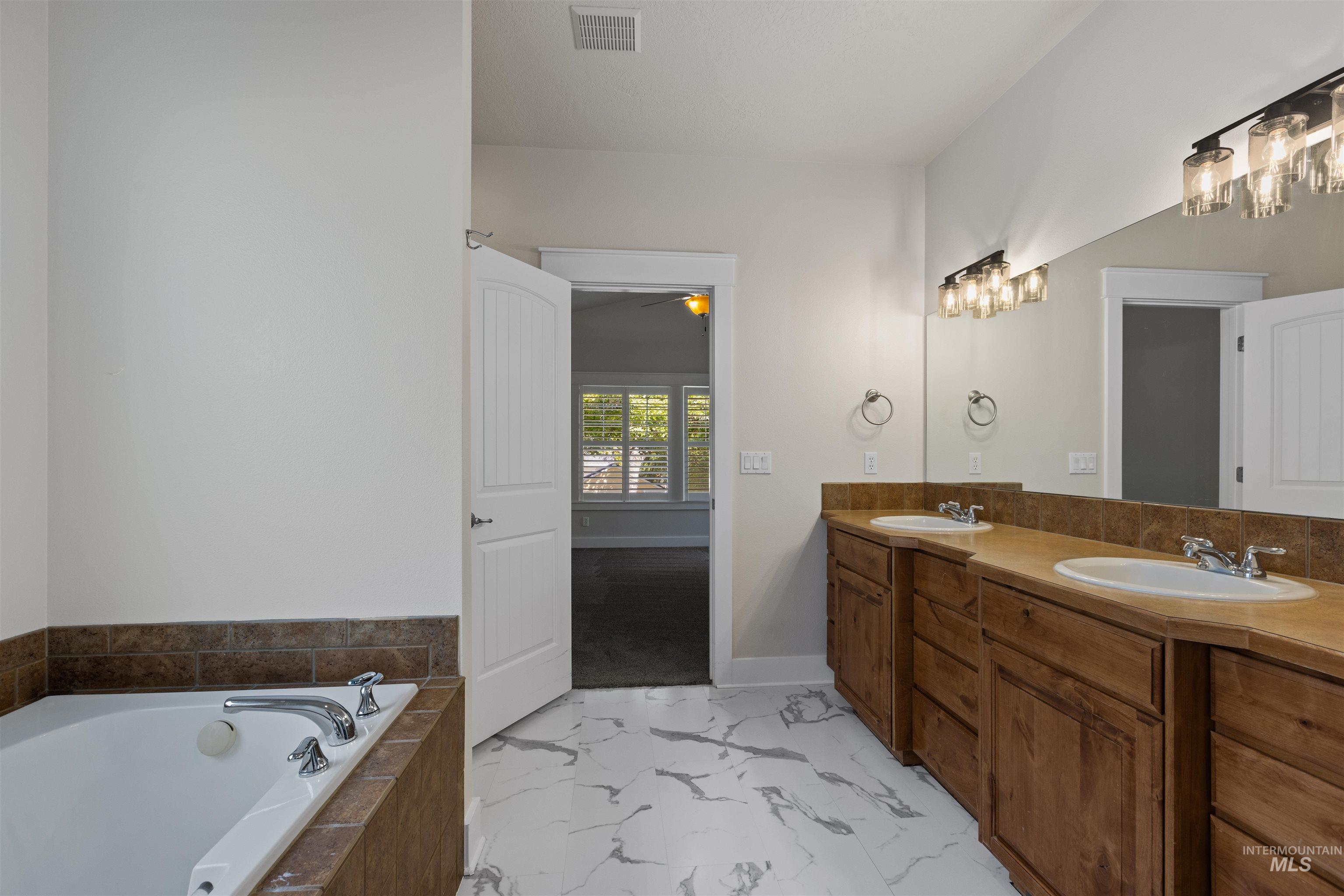 5426 W School Ridge Rd., Boise, Idaho 83714, 4 Bedrooms, 2.5 Bathrooms, Residential For Sale, Price $729,900,MLS 99003016