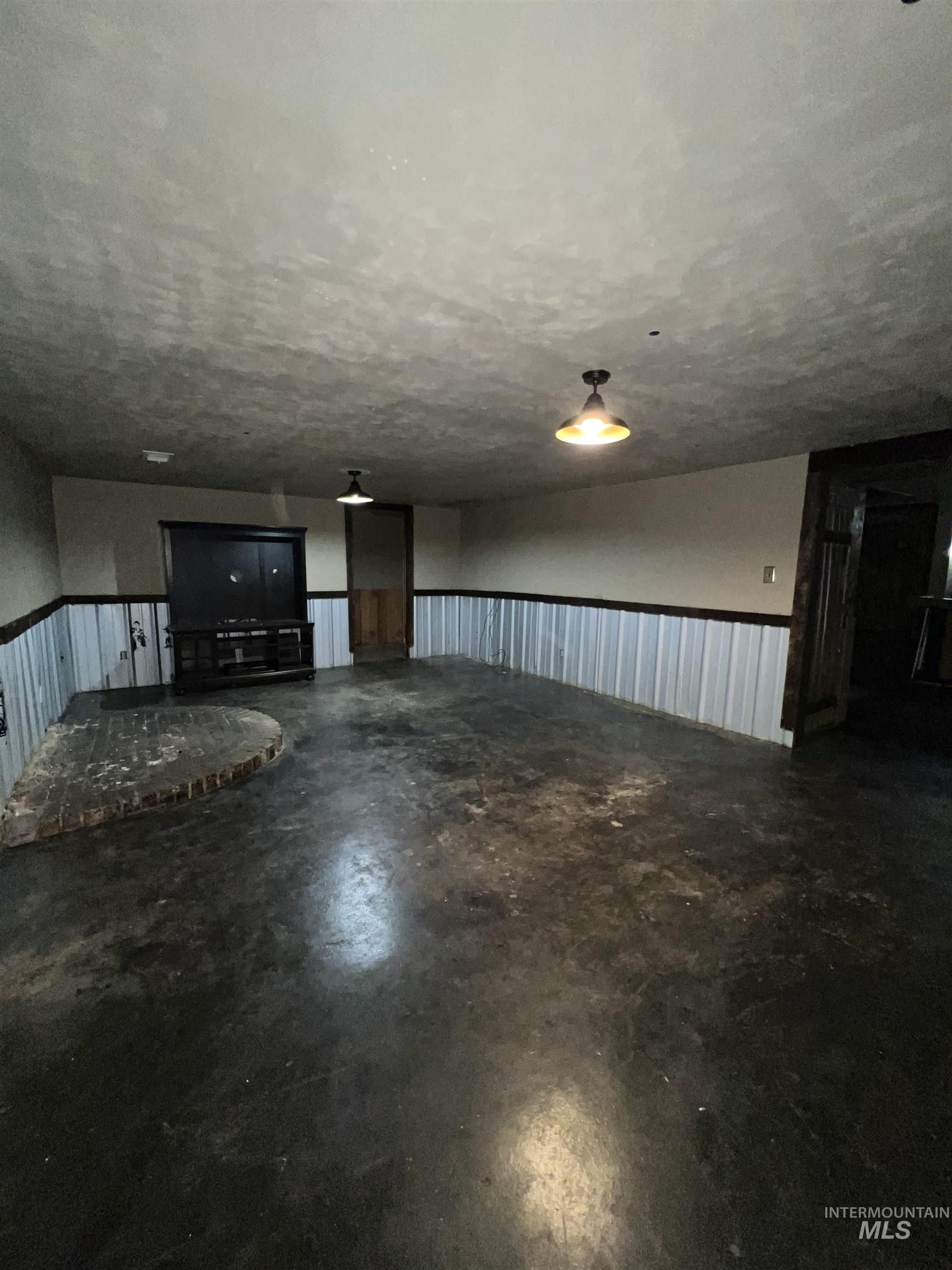 1205 E Logan, Caldwell, Idaho 83605, 5 Bedrooms, 2 Bathrooms, Residential For Sale, Price $345,000,MLS 99003019