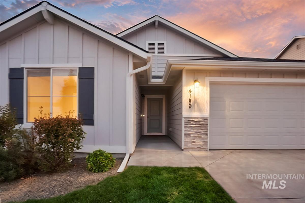 4189 S S Leaning Tower Ave, Meridian, Idaho 83642, 4 Bedrooms, 2 Bathrooms, Residential For Sale, Price $489,990,MLS 99003020