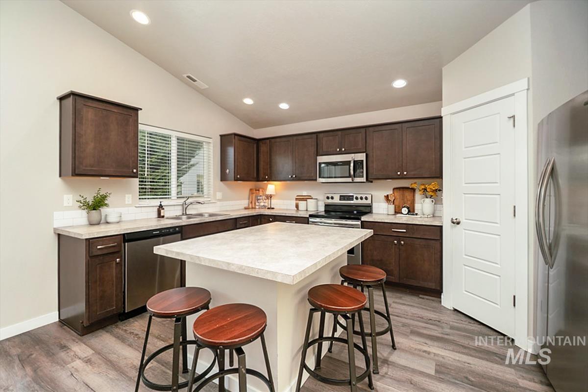 4189 S S Leaning Tower Ave, Meridian, Idaho 83642, 4 Bedrooms, 2 Bathrooms, Residential For Sale, Price $489,990,MLS 99003020