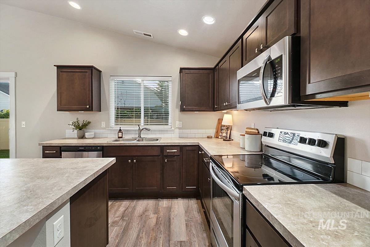 4189 S S Leaning Tower Ave, Meridian, Idaho 83642, 4 Bedrooms, 2 Bathrooms, Residential For Sale, Price $489,990,MLS 99003020