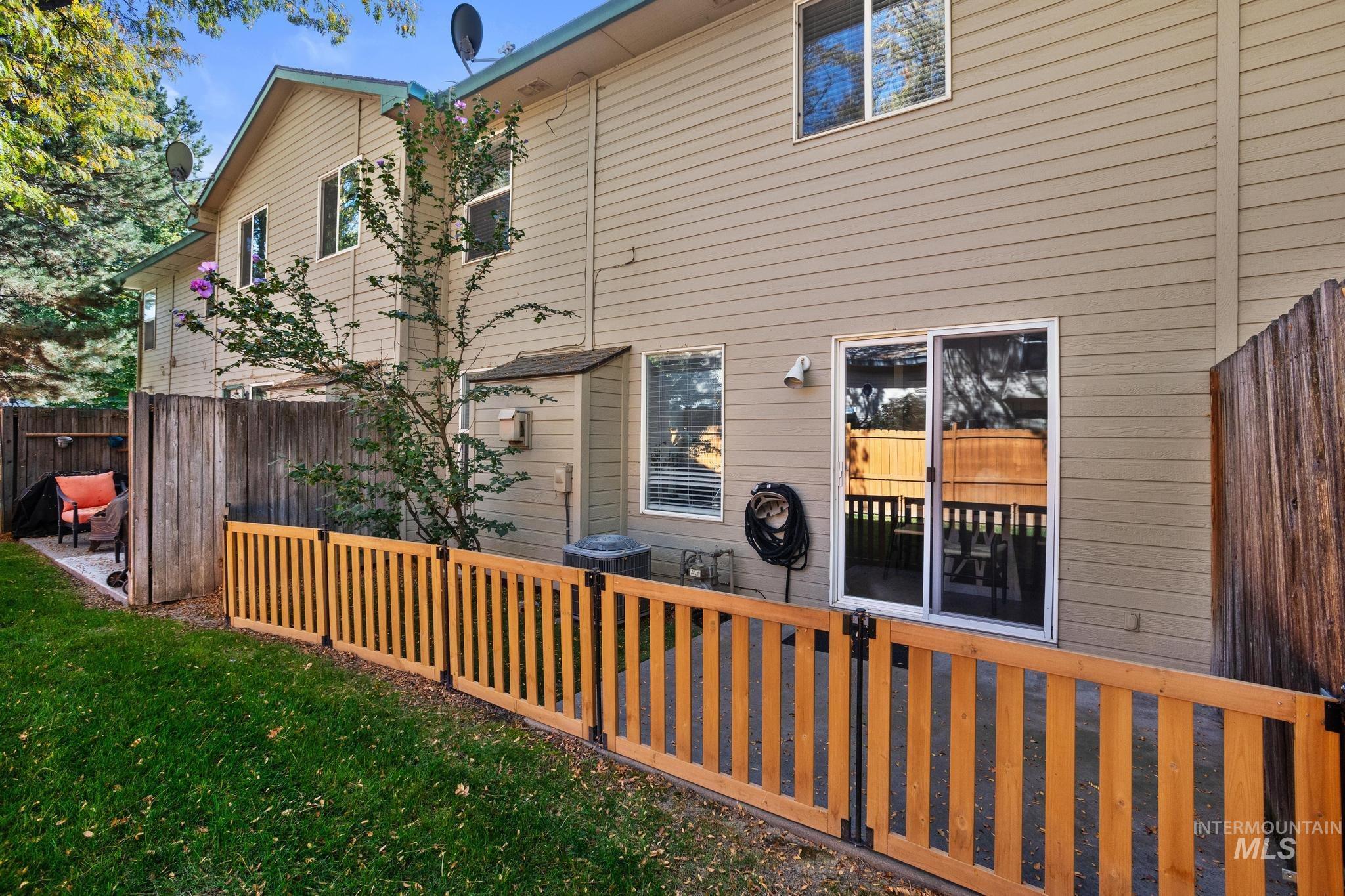 5959 N Cobbler Ln, Garden City, Idaho 83703, 3 Bedrooms, 2.5 Bathrooms, Residential For Sale, Price $365,000,MLS 99003023