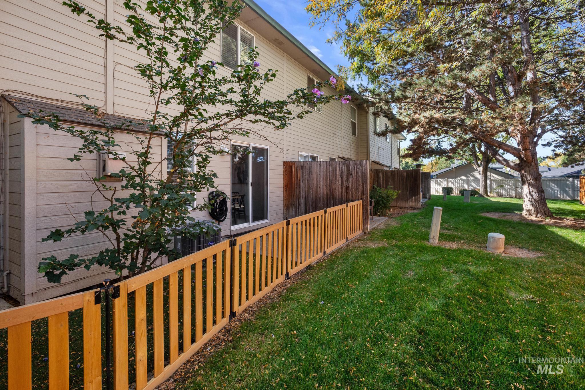 5959 N Cobbler Ln, Garden City, Idaho 83703, 3 Bedrooms, 2.5 Bathrooms, Residential For Sale, Price $365,000,MLS 99003023