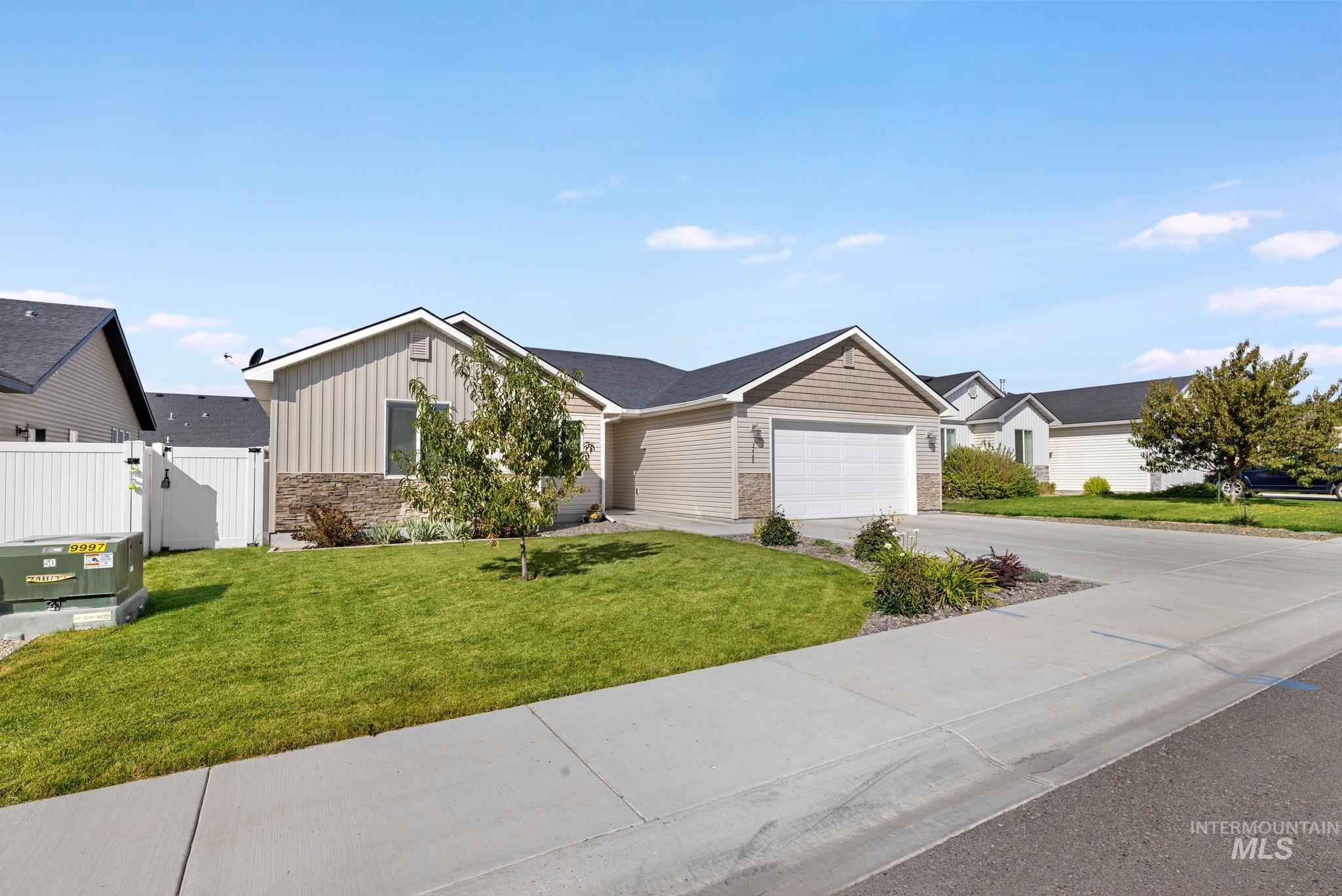 2448 Raven Ave, Burley, Idaho 83318, 3 Bedrooms, 2 Bathrooms, Residential For Sale, Price $339,900,MLS 99003024