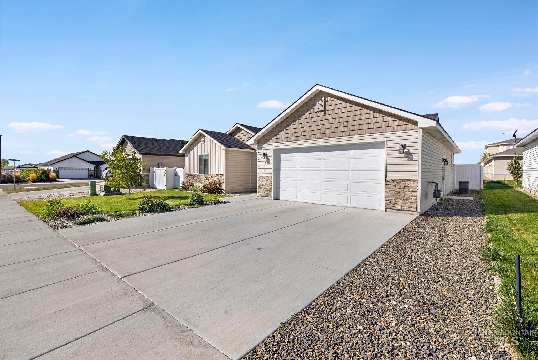 2448 Raven Ave, Burley, Idaho 83318, 3 Bedrooms, 2 Bathrooms, Residential For Sale, Price $339,900,MLS 99003024