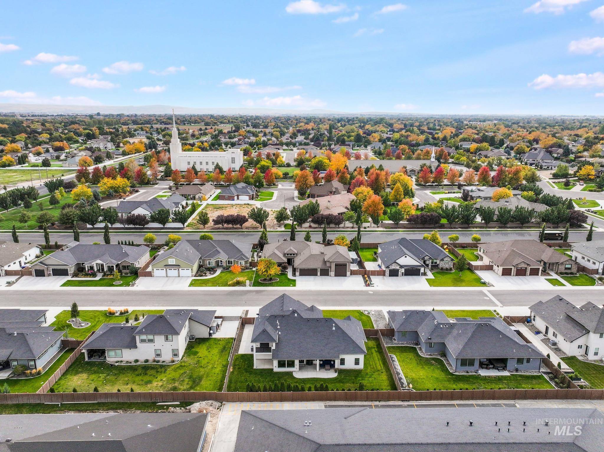 2125 Canyon Village Cir, Twin Falls, Idaho 83301, 4 Bedrooms, 3 Bathrooms, Residential For Sale, Price $725,000,MLS 99003025