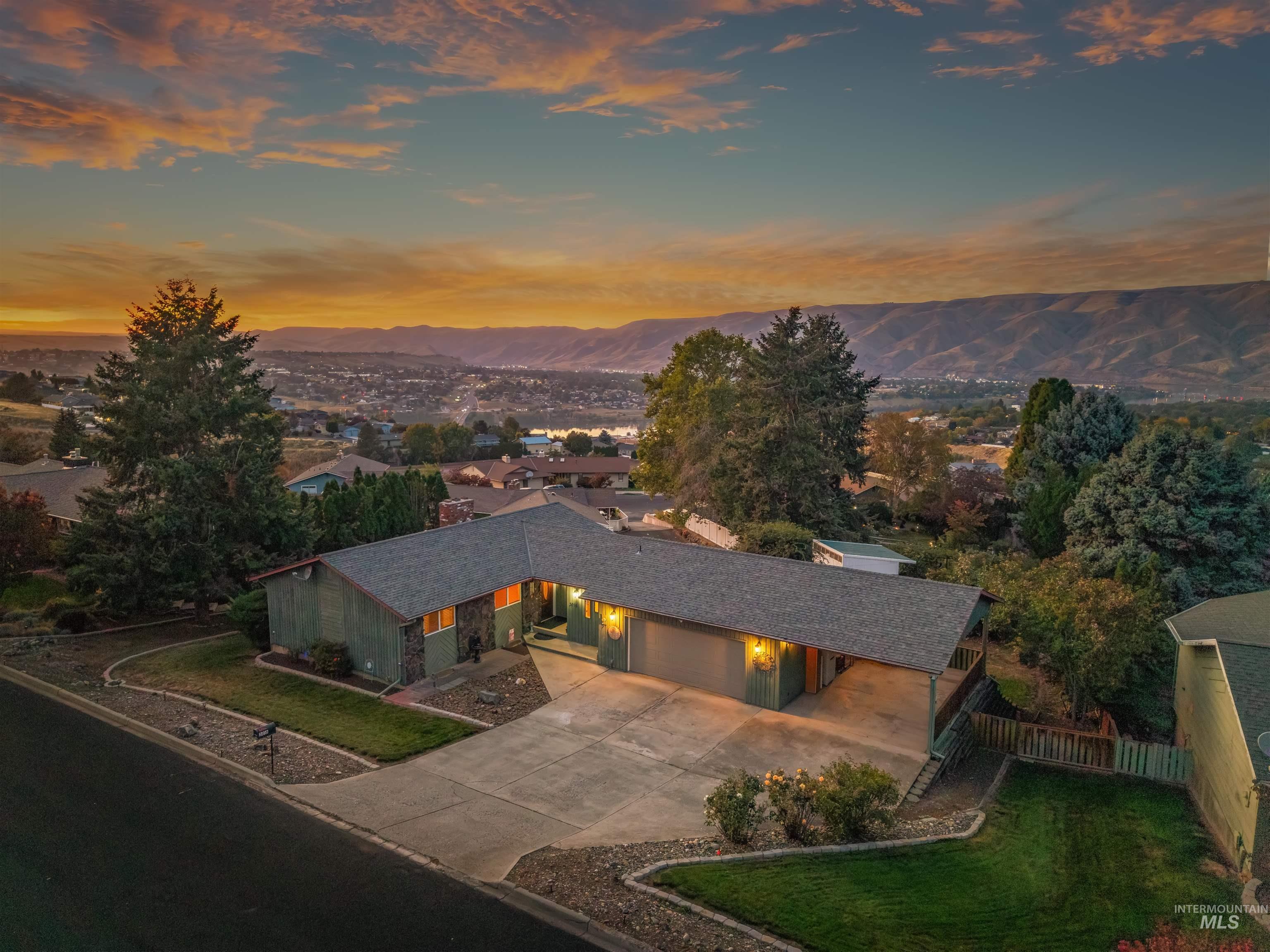 3016 Mayfair Ridge, Lewiston, Idaho 83501, 4 Bedrooms, 3 Bathrooms, Residential For Sale, Price $499,900,MLS 99003026