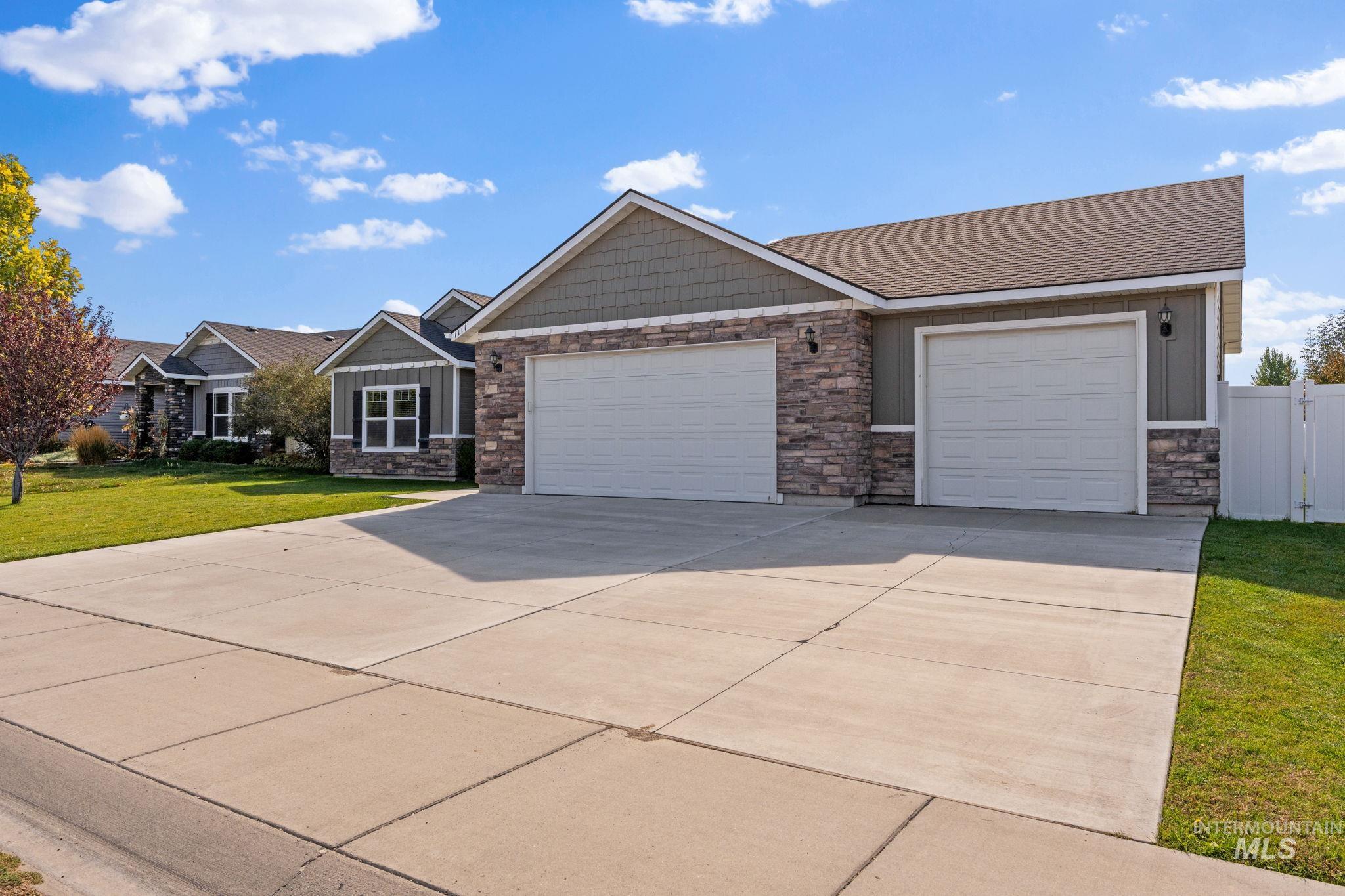 1111 Bell Lane, Kimberly, Idaho 83341, 3 Bedrooms, 2 Bathrooms, Residential For Sale, Price $409,500,MLS 99003027