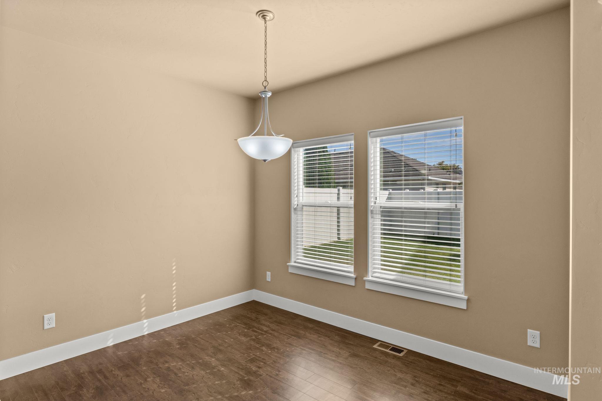 1111 Bell Lane, Kimberly, Idaho 83341, 3 Bedrooms, 2 Bathrooms, Residential For Sale, Price $409,500,MLS 99003027