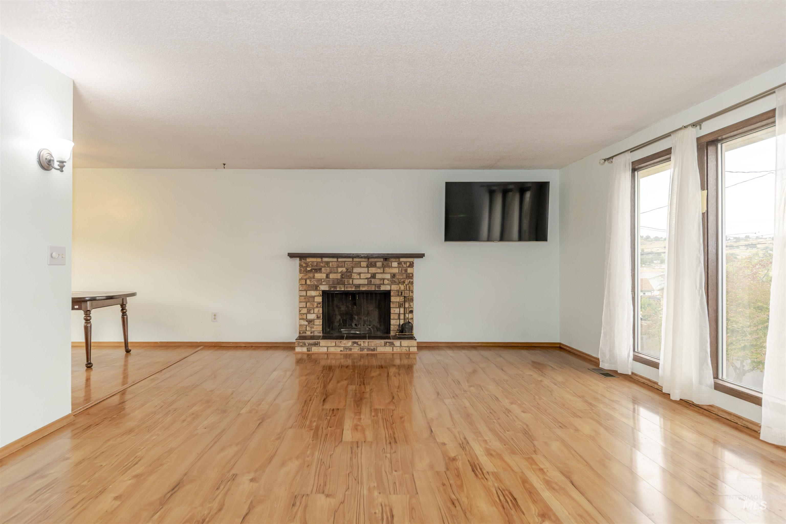 2909 Meadowlark Drive, Lewiston, Idaho 83501, 3 Bedrooms, 2.5 Bathrooms, Residential For Sale, Price $348,000,MLS 99003028