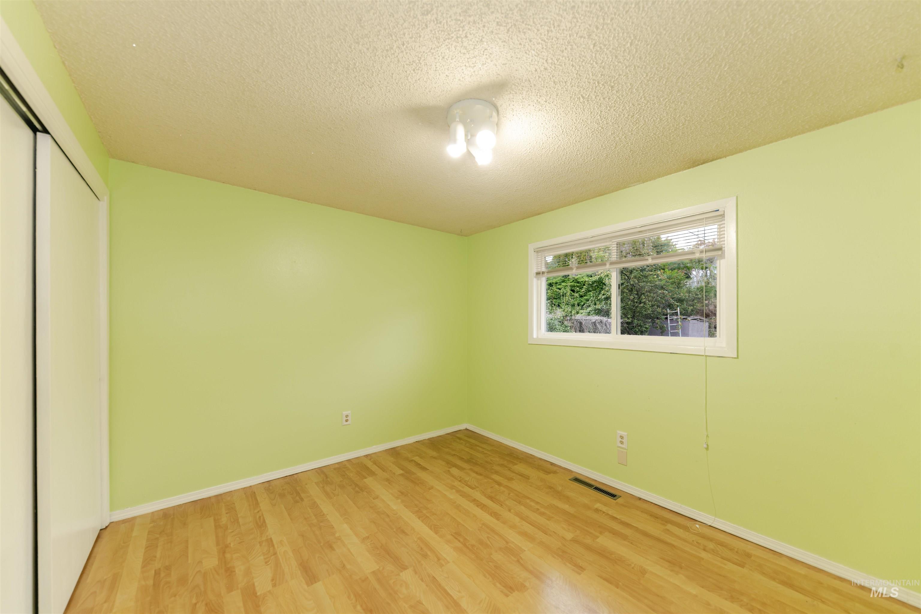 2909 Meadowlark Drive, Lewiston, Idaho 83501, 3 Bedrooms, 2.5 Bathrooms, Residential For Sale, Price $348,000,MLS 99003028