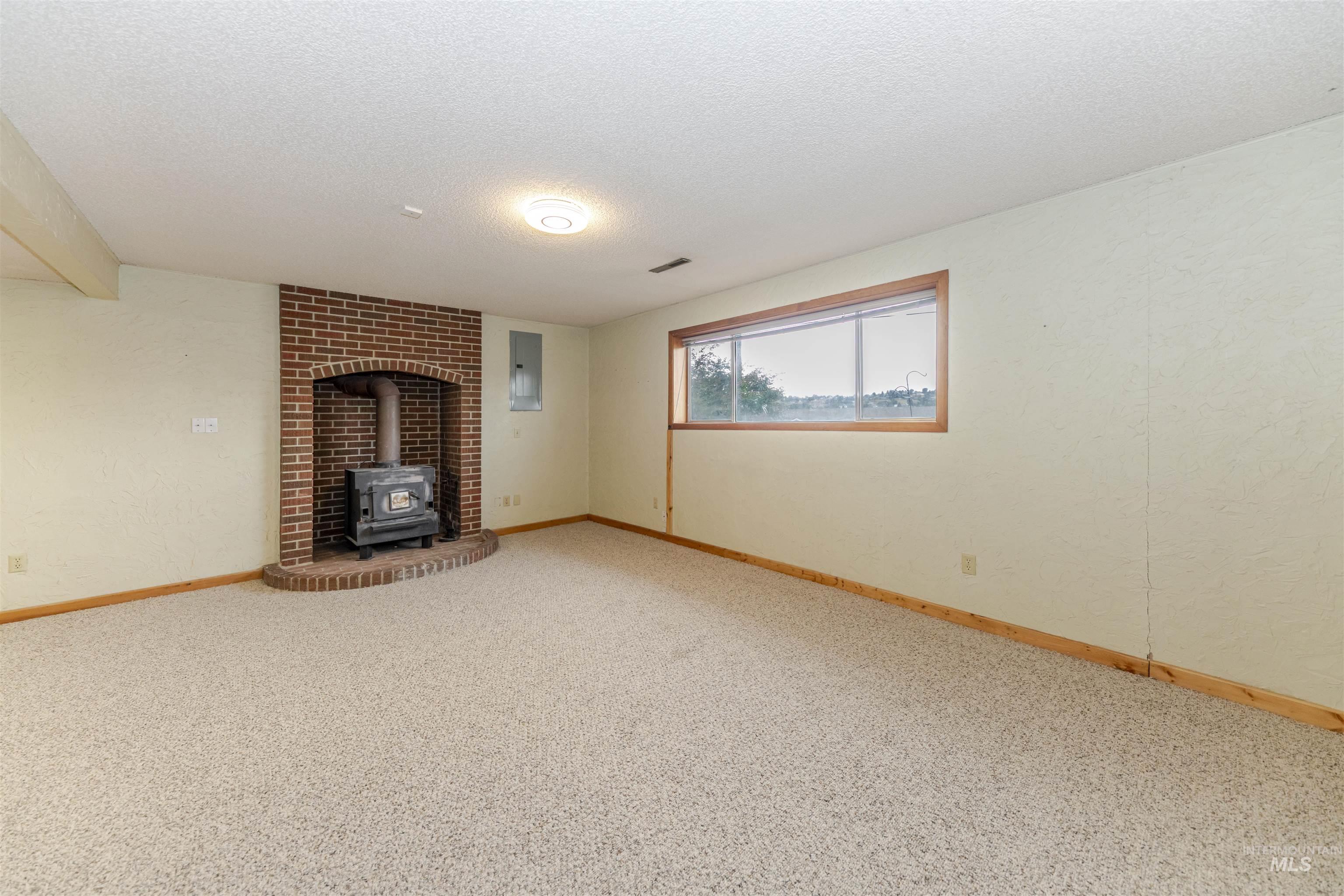2909 Meadowlark Drive, Lewiston, Idaho 83501, 3 Bedrooms, 2.5 Bathrooms, Residential For Sale, Price $348,000,MLS 99003028