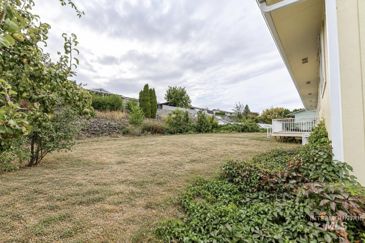 2909 Meadowlark Drive, Lewiston, Idaho 83501, 3 Bedrooms, 2.5 Bathrooms, Residential For Sale, Price $348,000,MLS 99003028